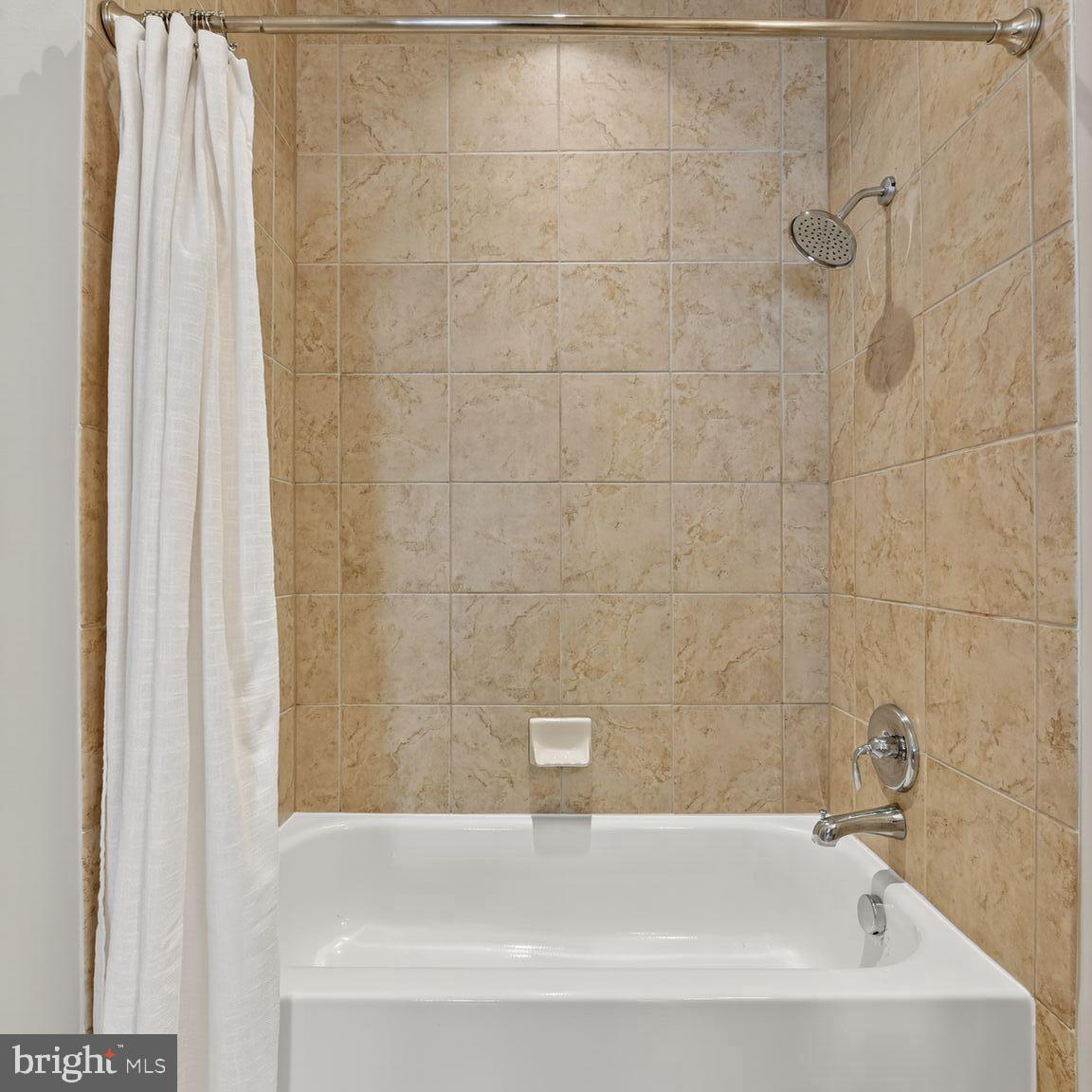 1800 WILSON - Residential