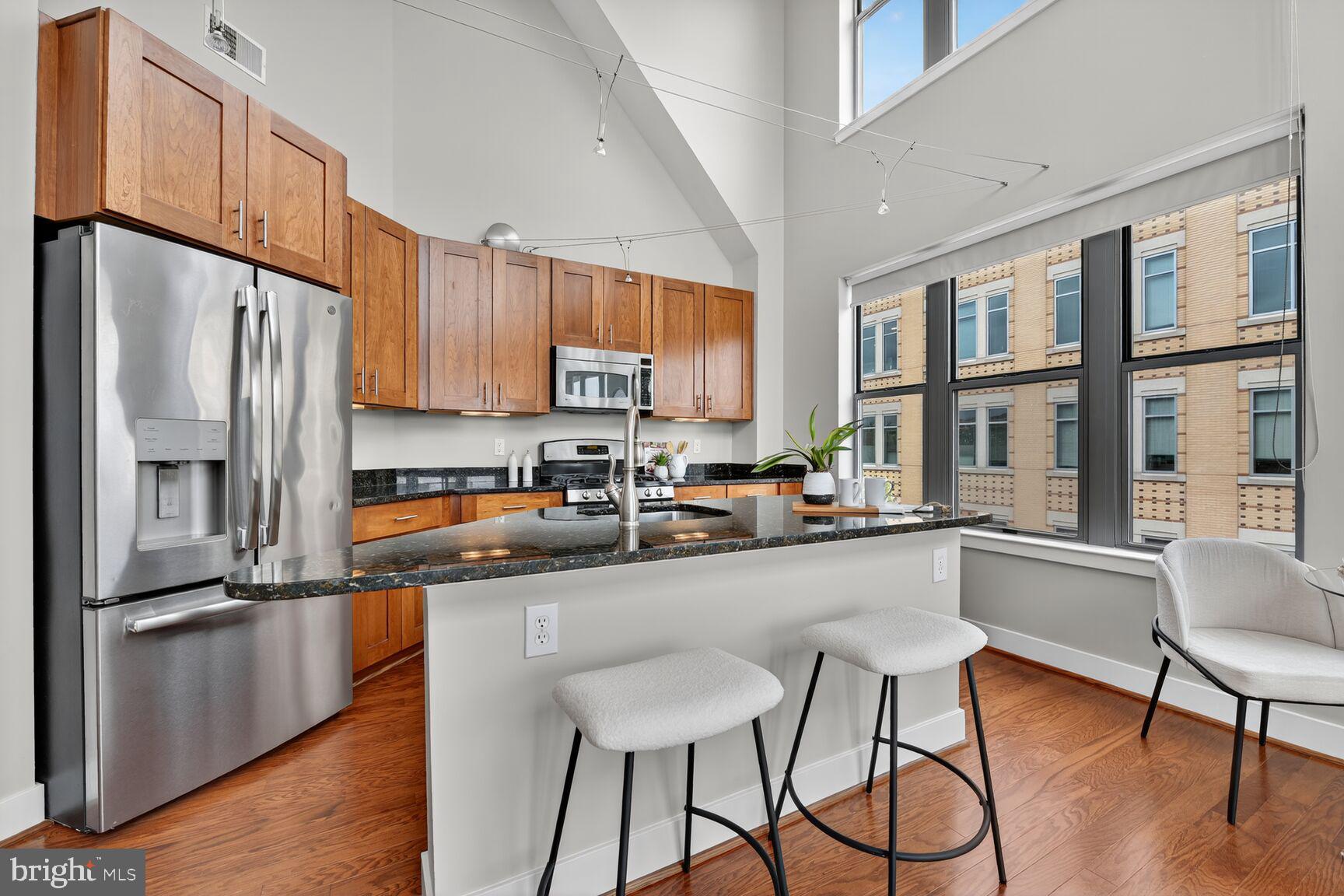 1800 WILSON - Residential