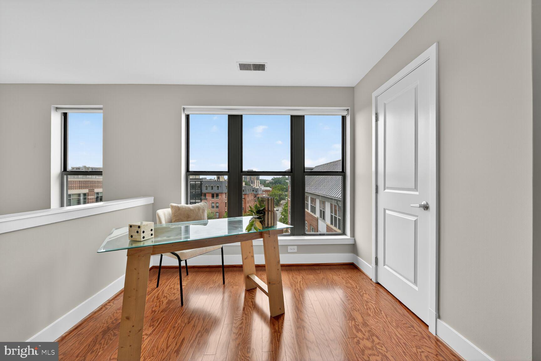 1800 WILSON - Residential