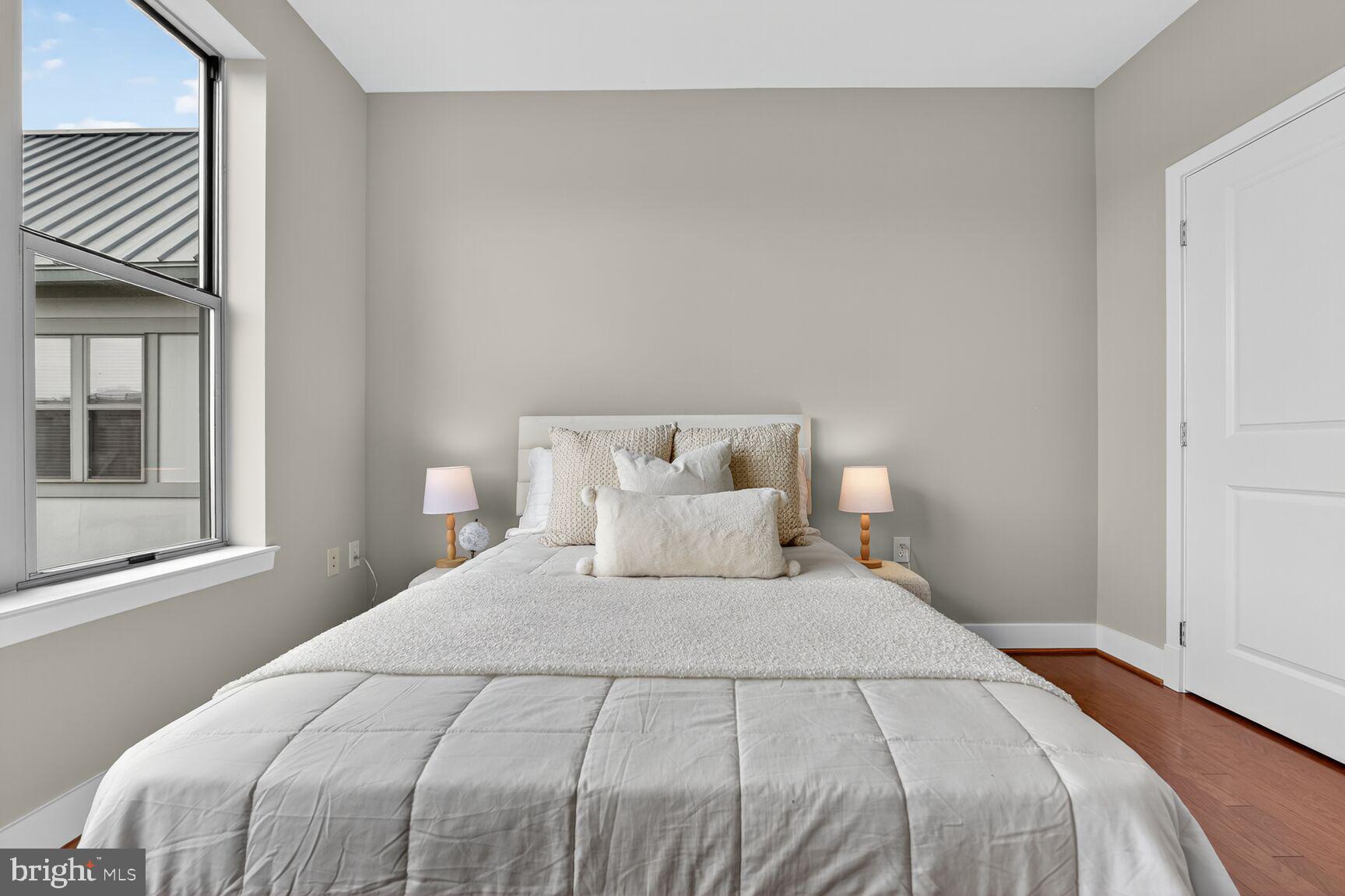 1800 WILSON - Residential