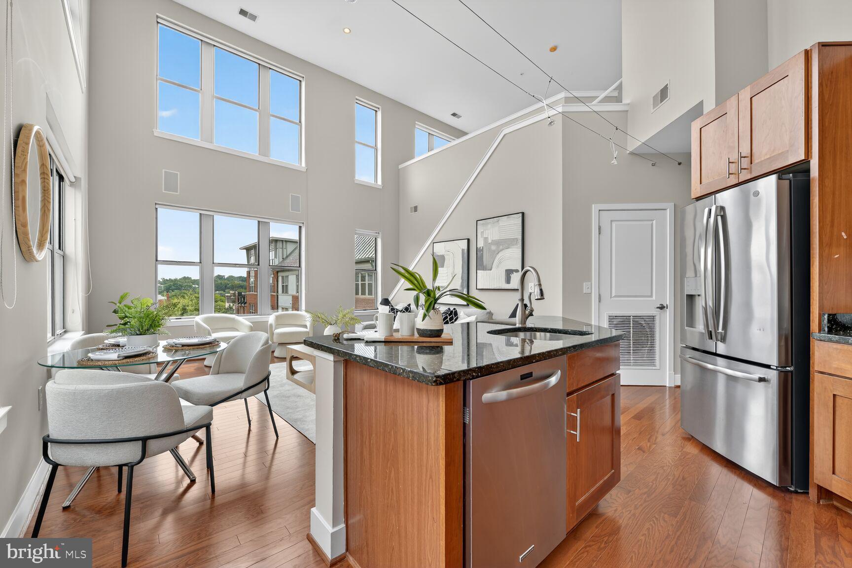 1800 WILSON - Residential