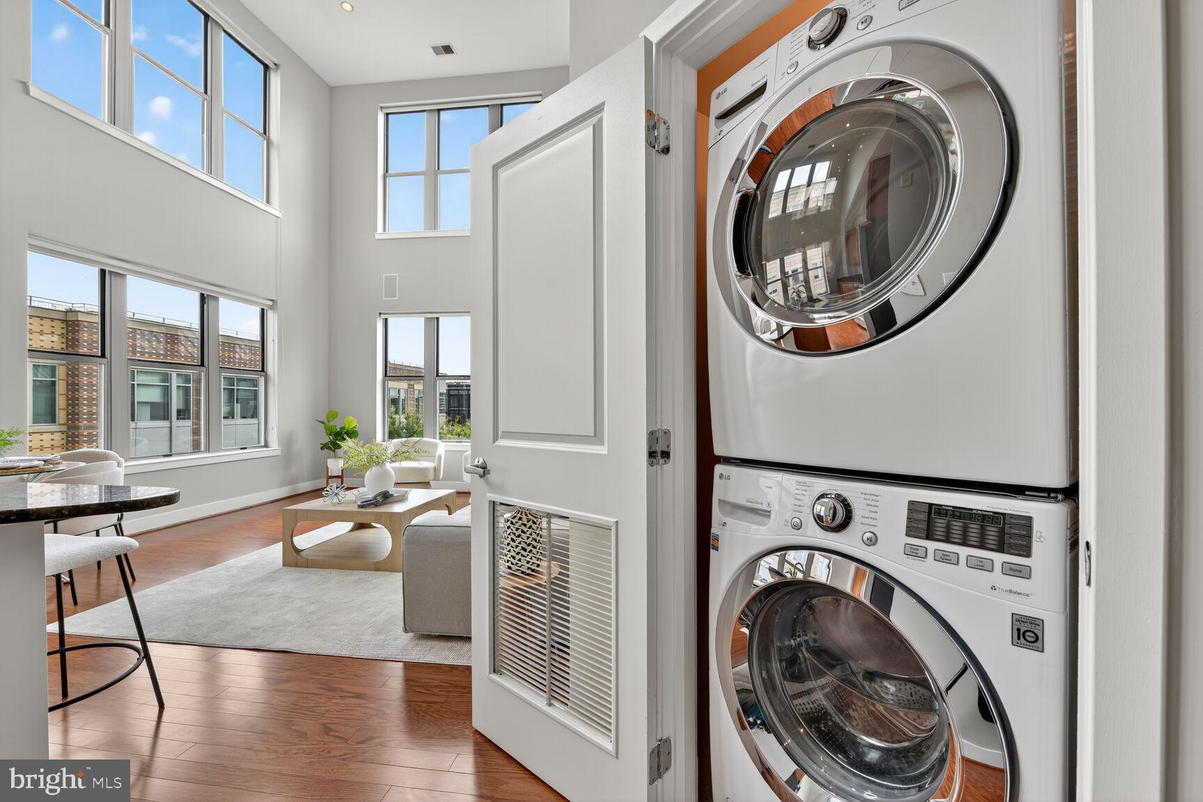 1800 WILSON - Residential