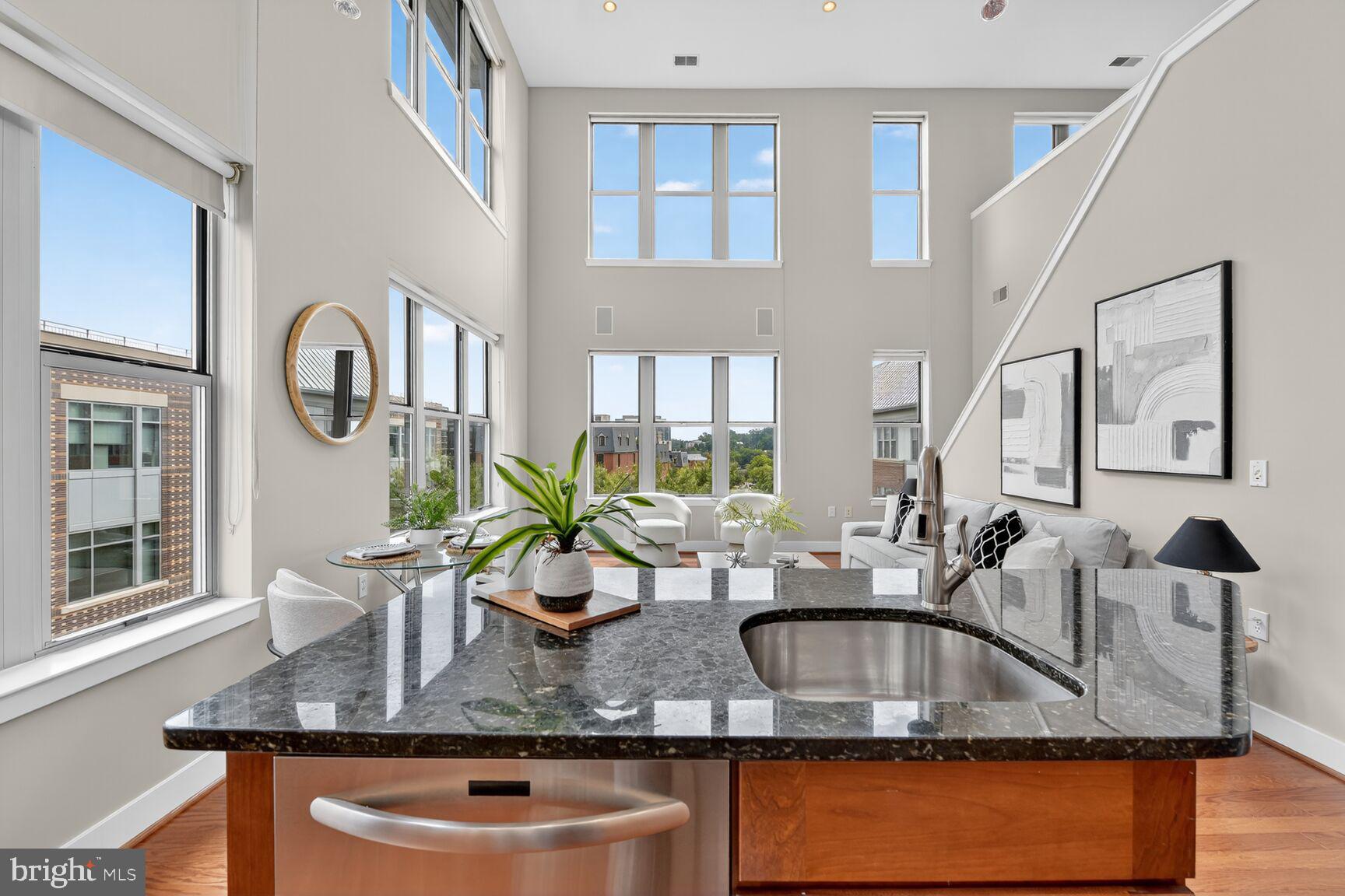 1800 WILSON - Residential