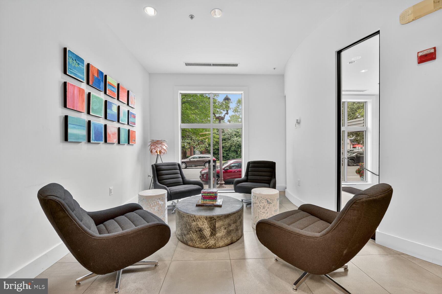 1800 WILSON - Residential