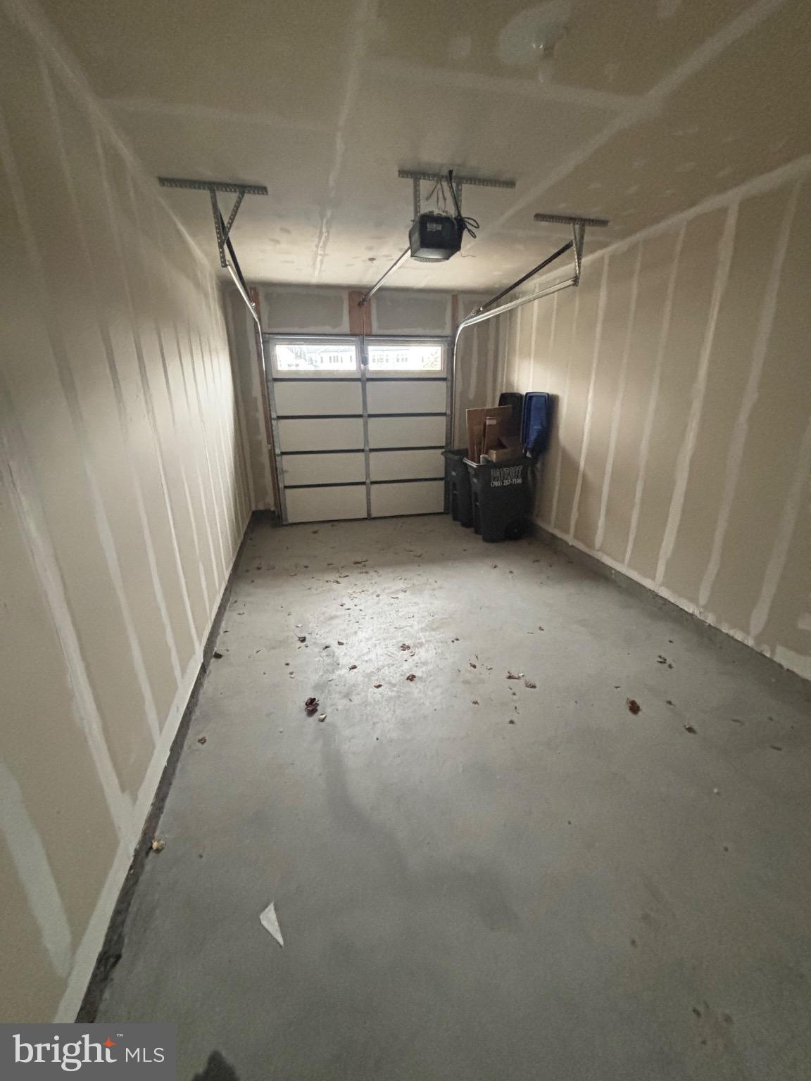 DEMOTT & SILVER - Residential Lease