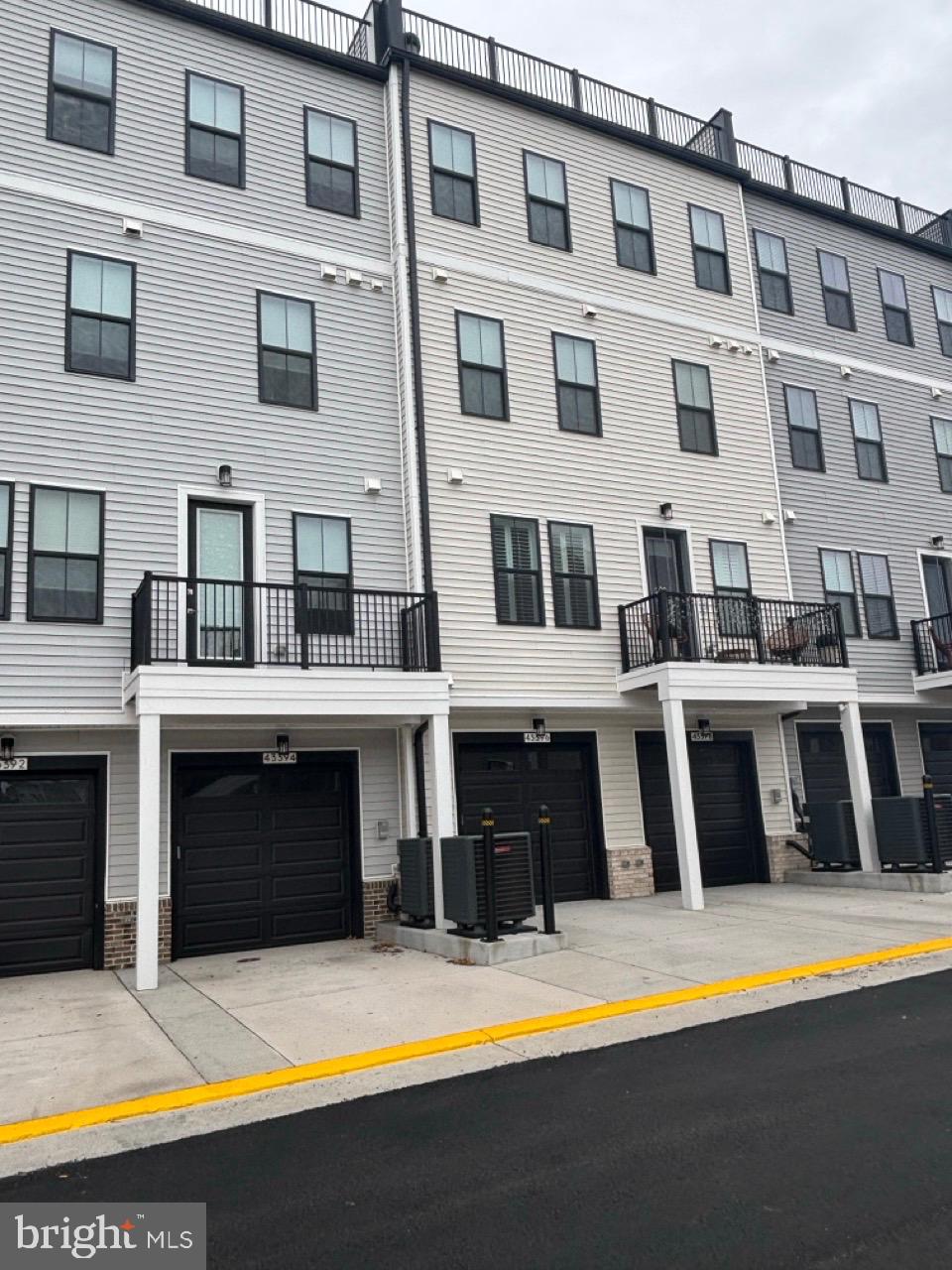 DEMOTT & SILVER - Residential Lease