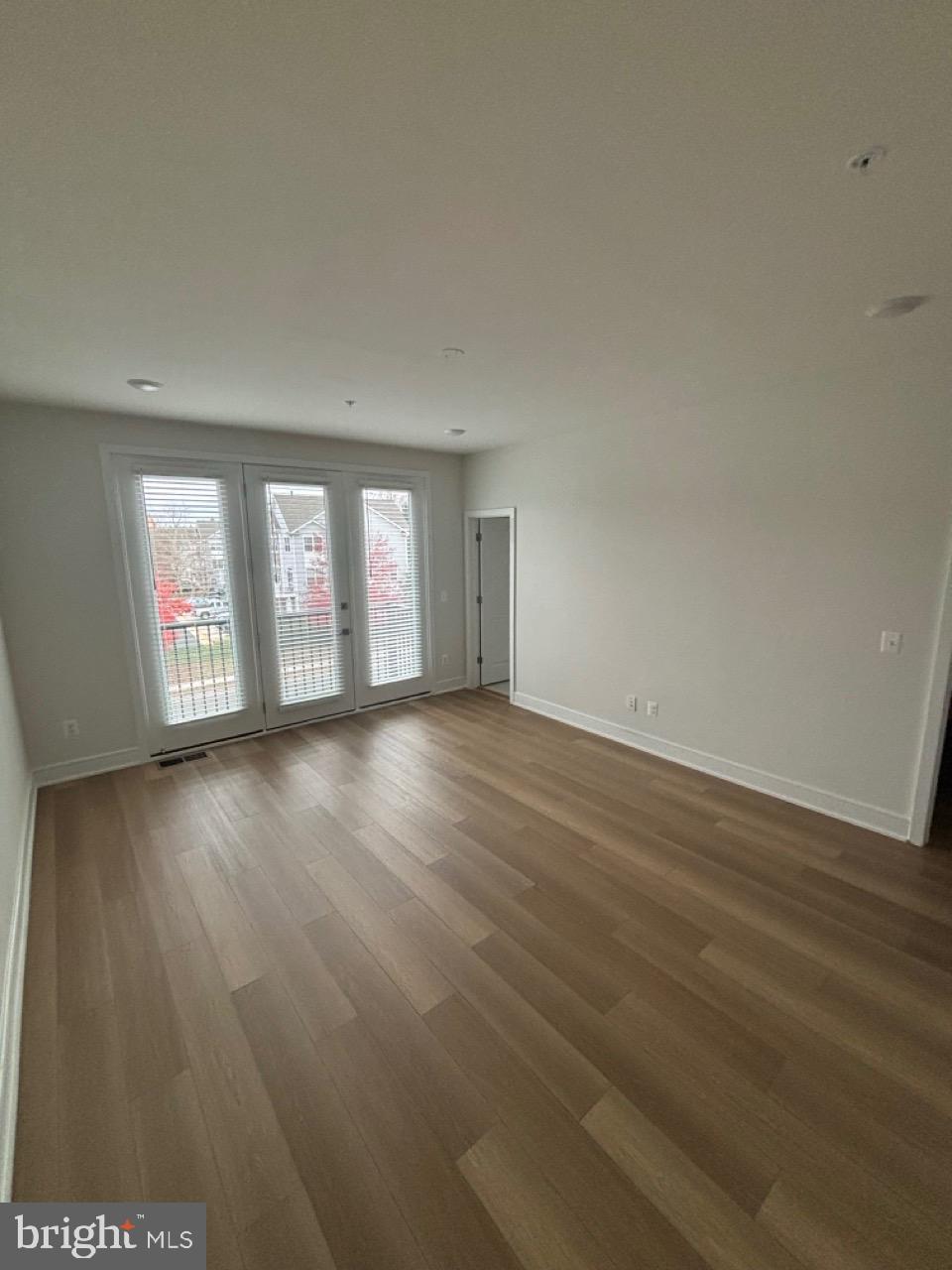 DEMOTT & SILVER - Residential Lease