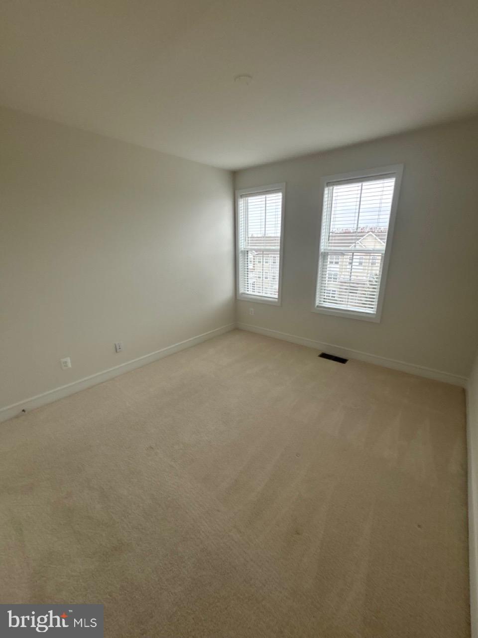 DEMOTT & SILVER - Residential Lease