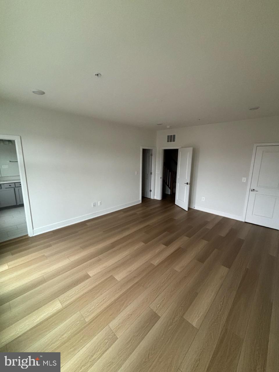 DEMOTT & SILVER - Residential Lease