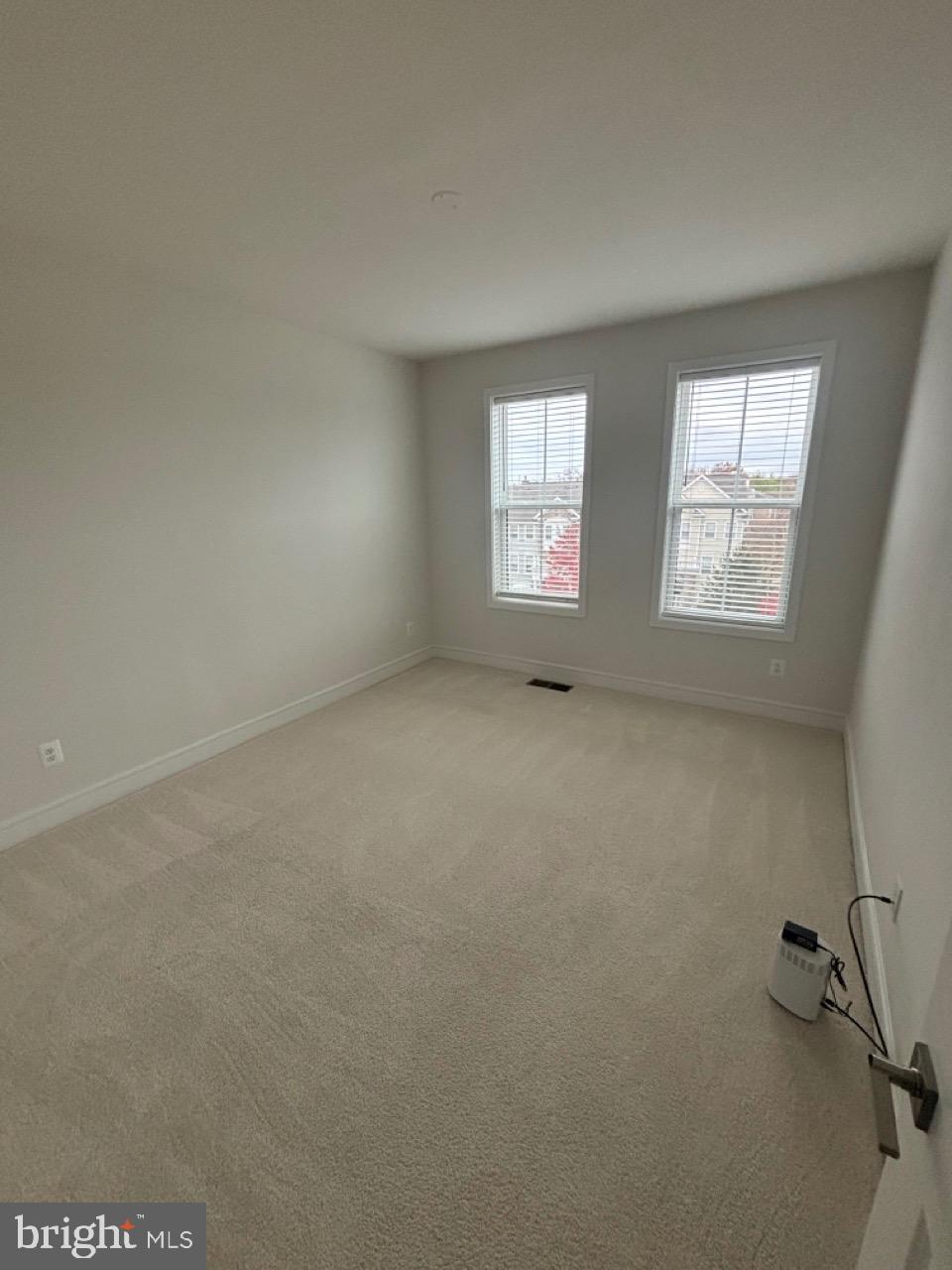 DEMOTT & SILVER - Residential Lease