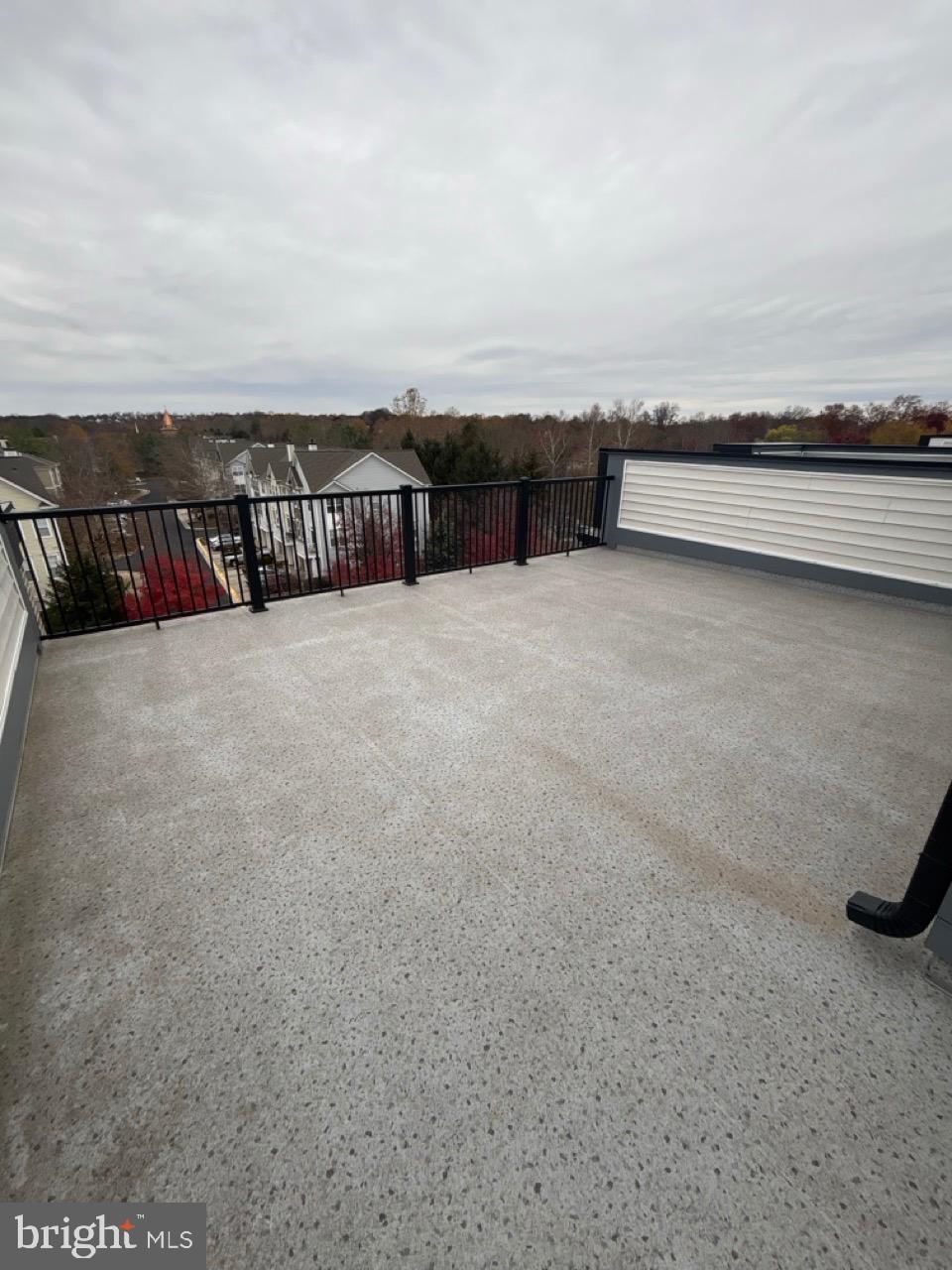 DEMOTT & SILVER - Residential Lease