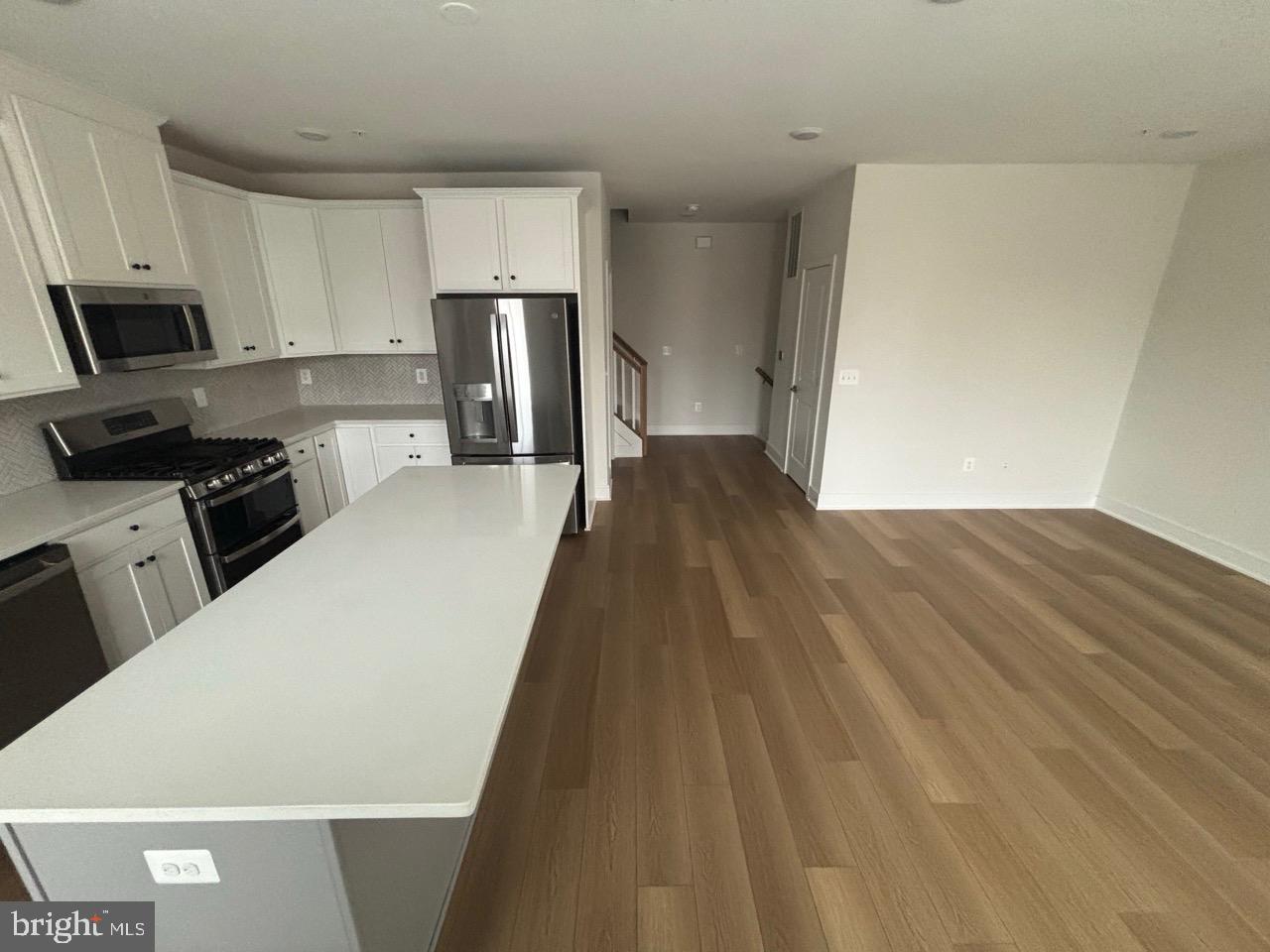 DEMOTT & SILVER - Residential Lease