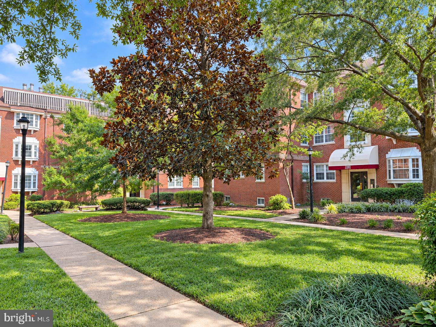 2103 N SCOTT STREET 84