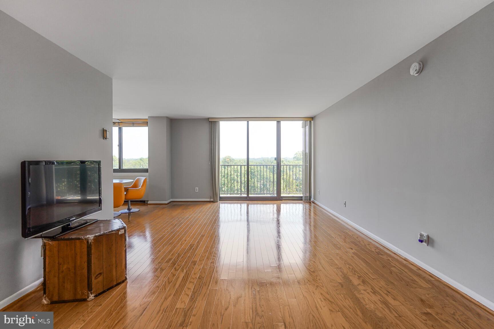 MADISON CONDOMINIUM - Residential