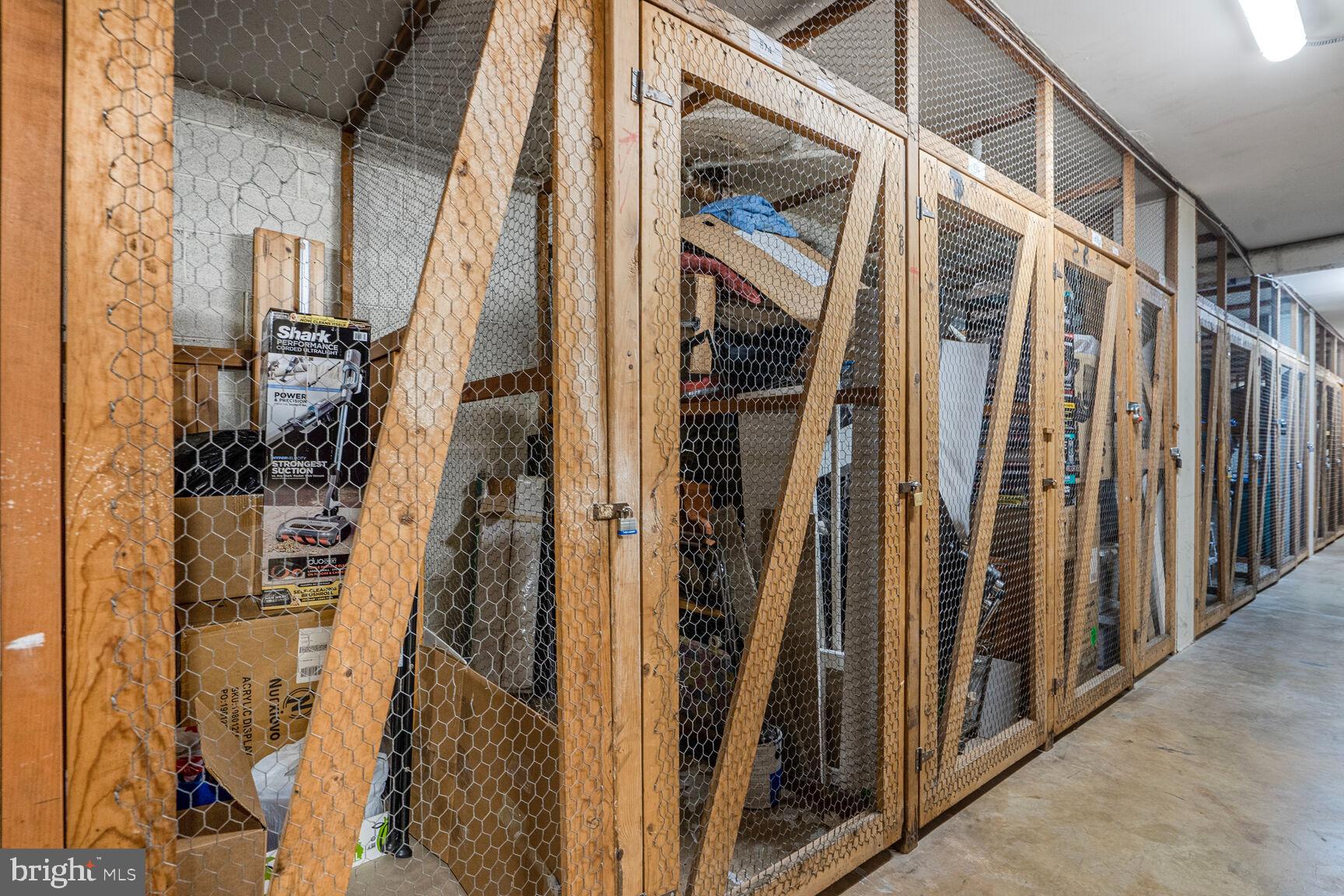 MADISON CONDOMINIUM - Residential