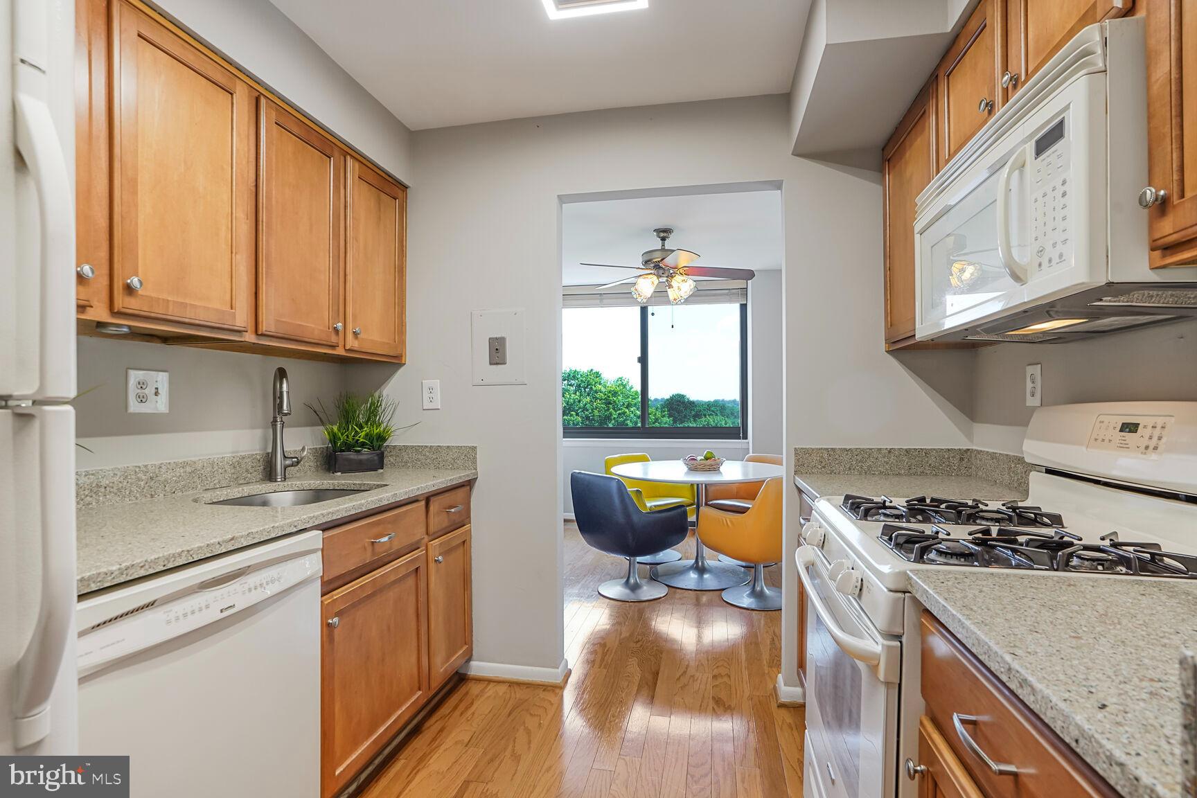 MADISON CONDOMINIUM - Residential