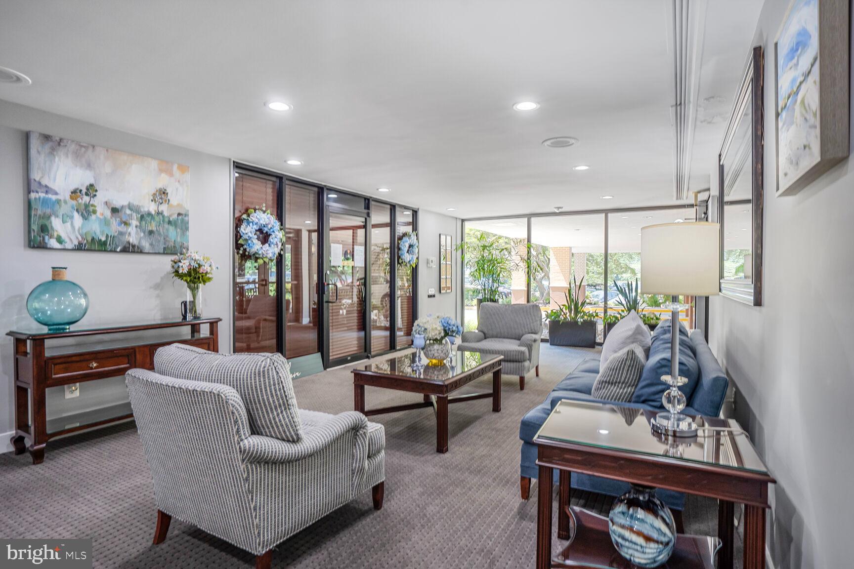 MADISON CONDOMINIUM - Residential