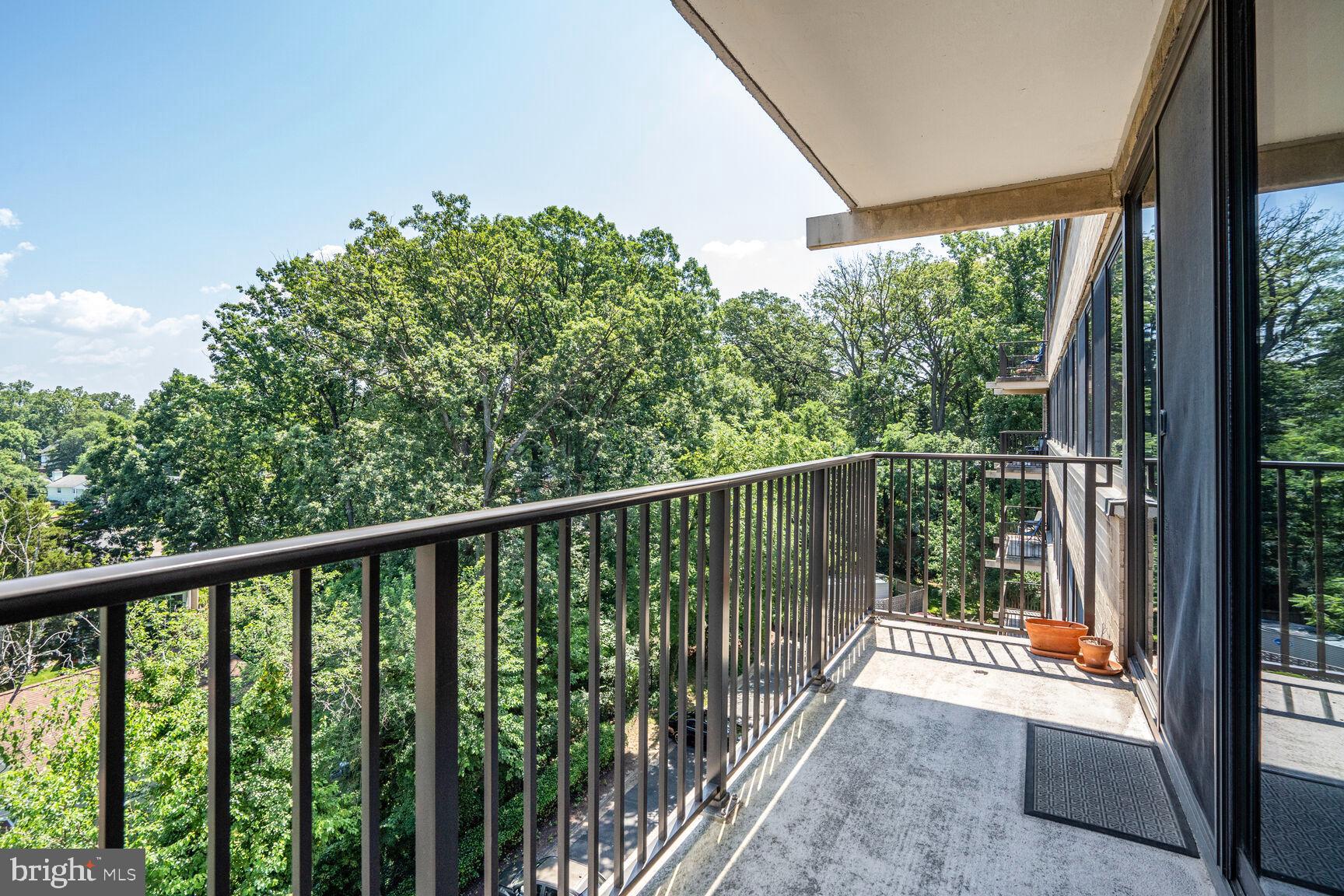 MADISON CONDOMINIUM - Residential