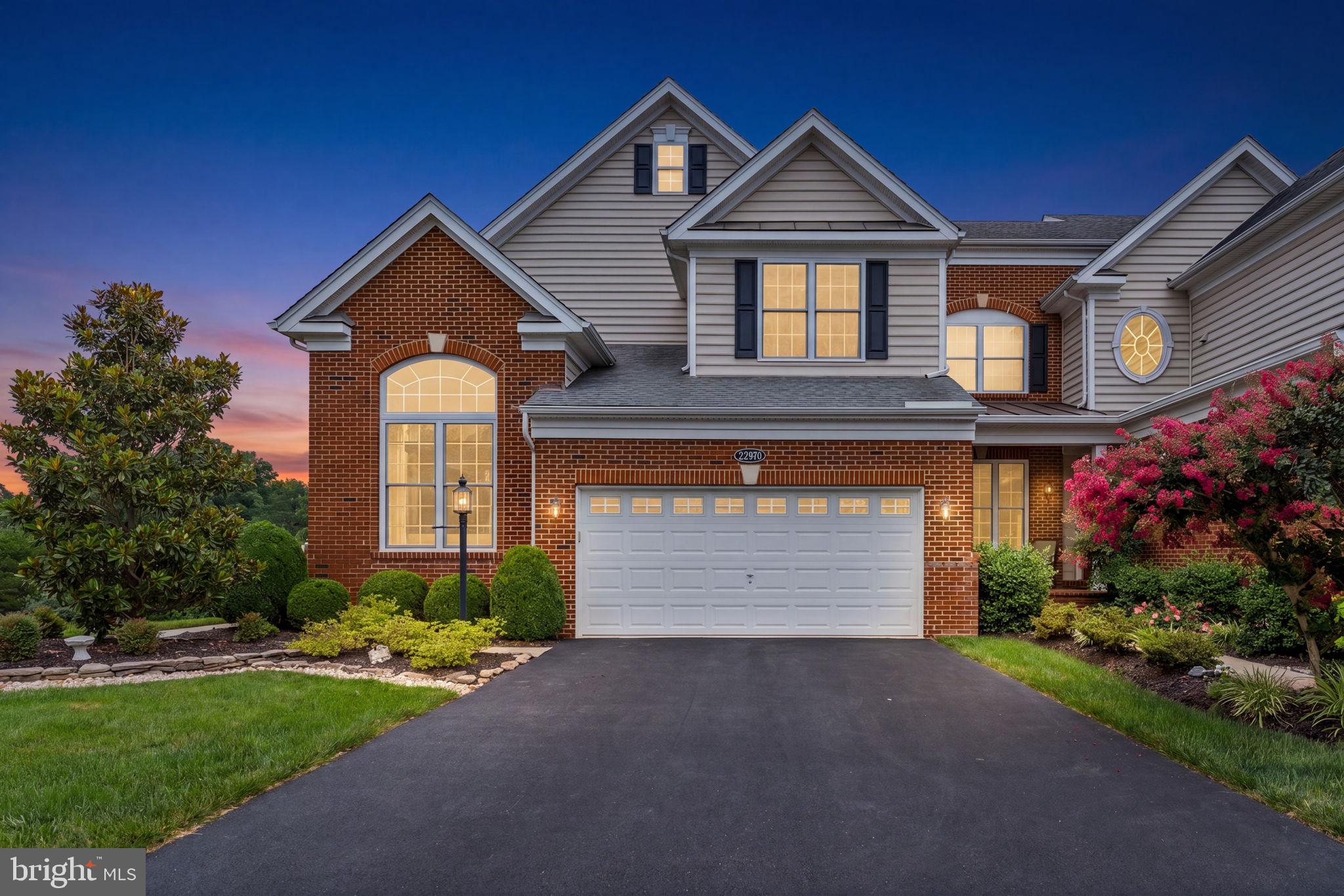 22970 WEYBRIDGE SQUARE