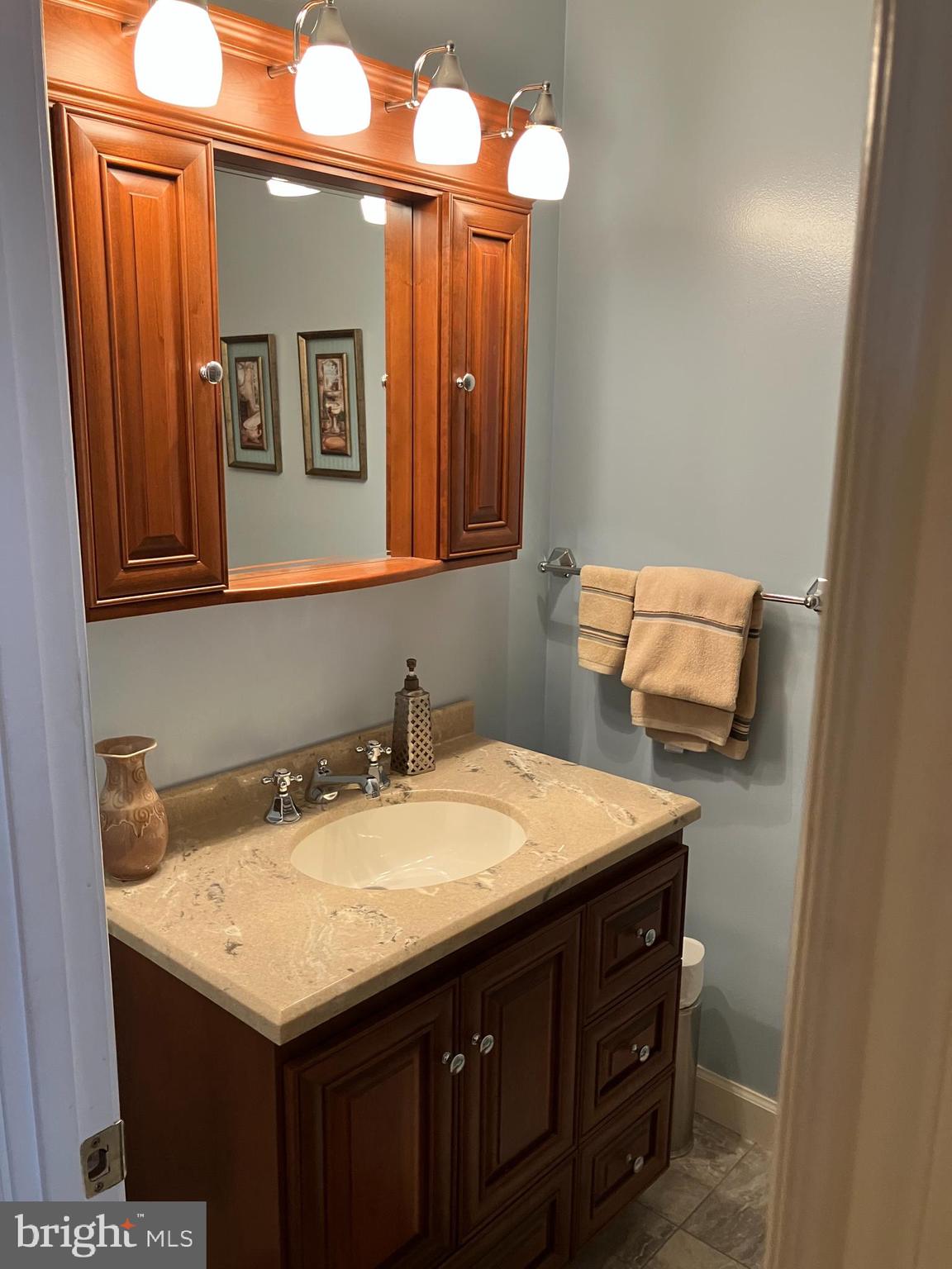 NORTH INDIAN HEAD ESTATES - Residential