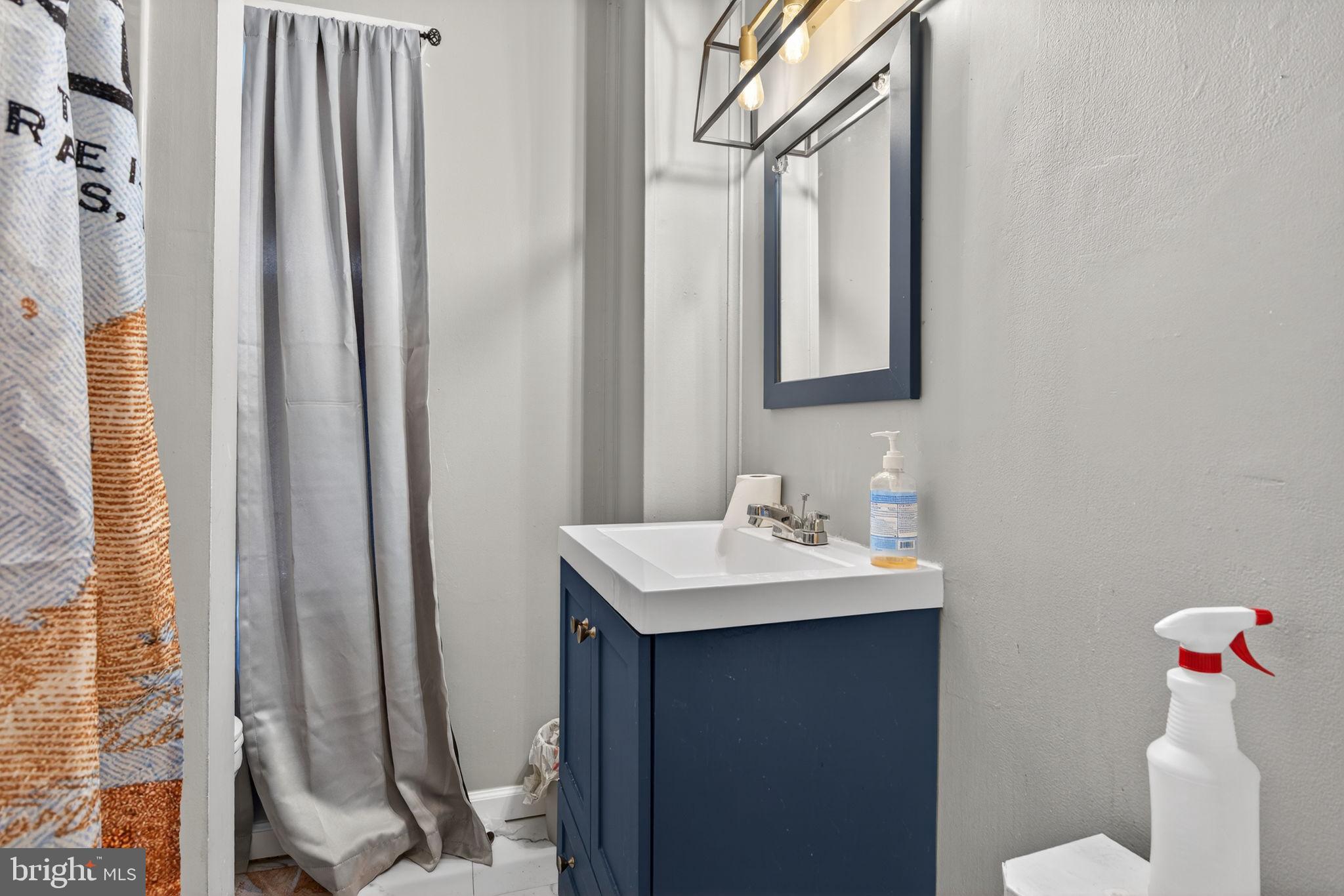 LANCASTER - Residential