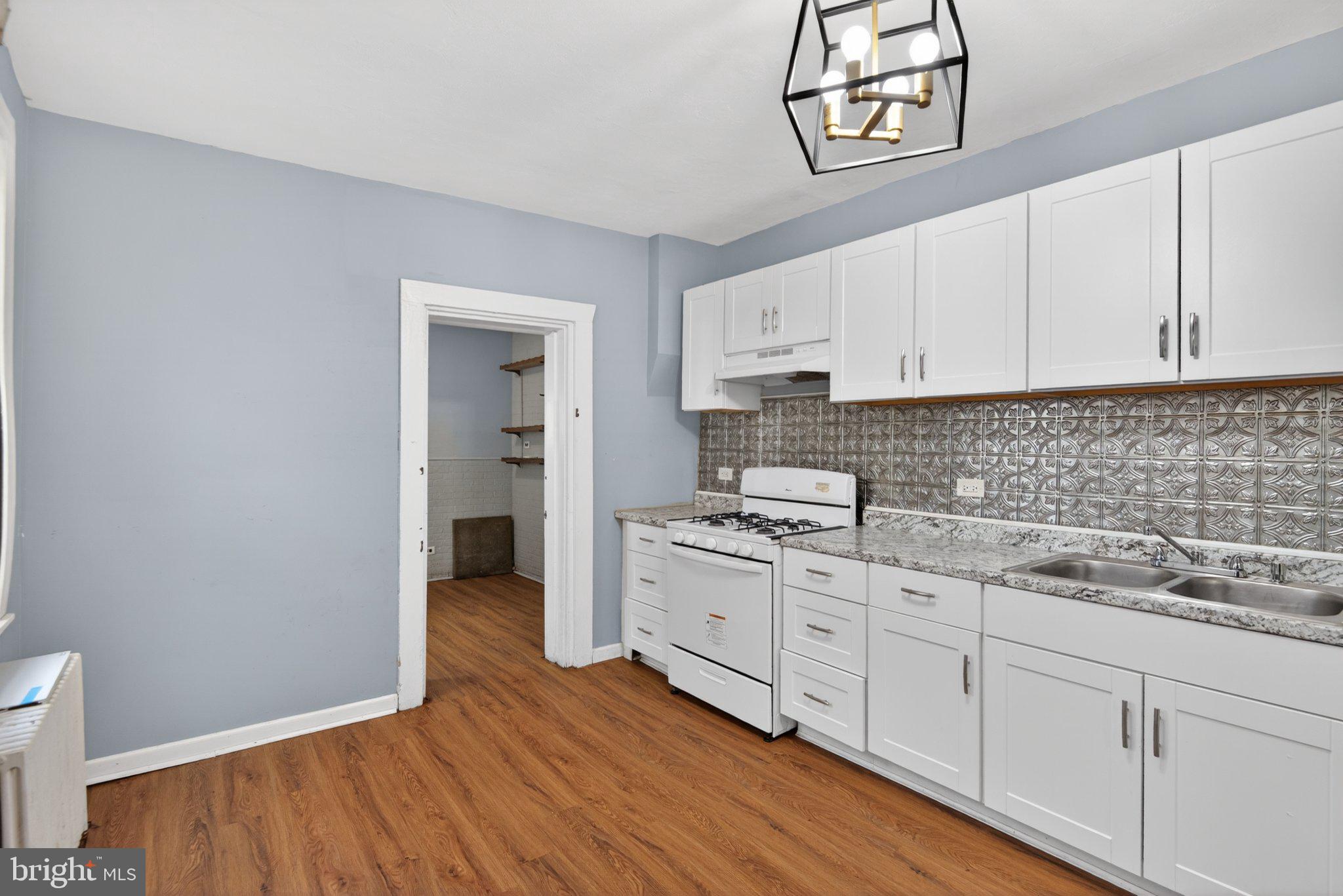 LANCASTER - Residential