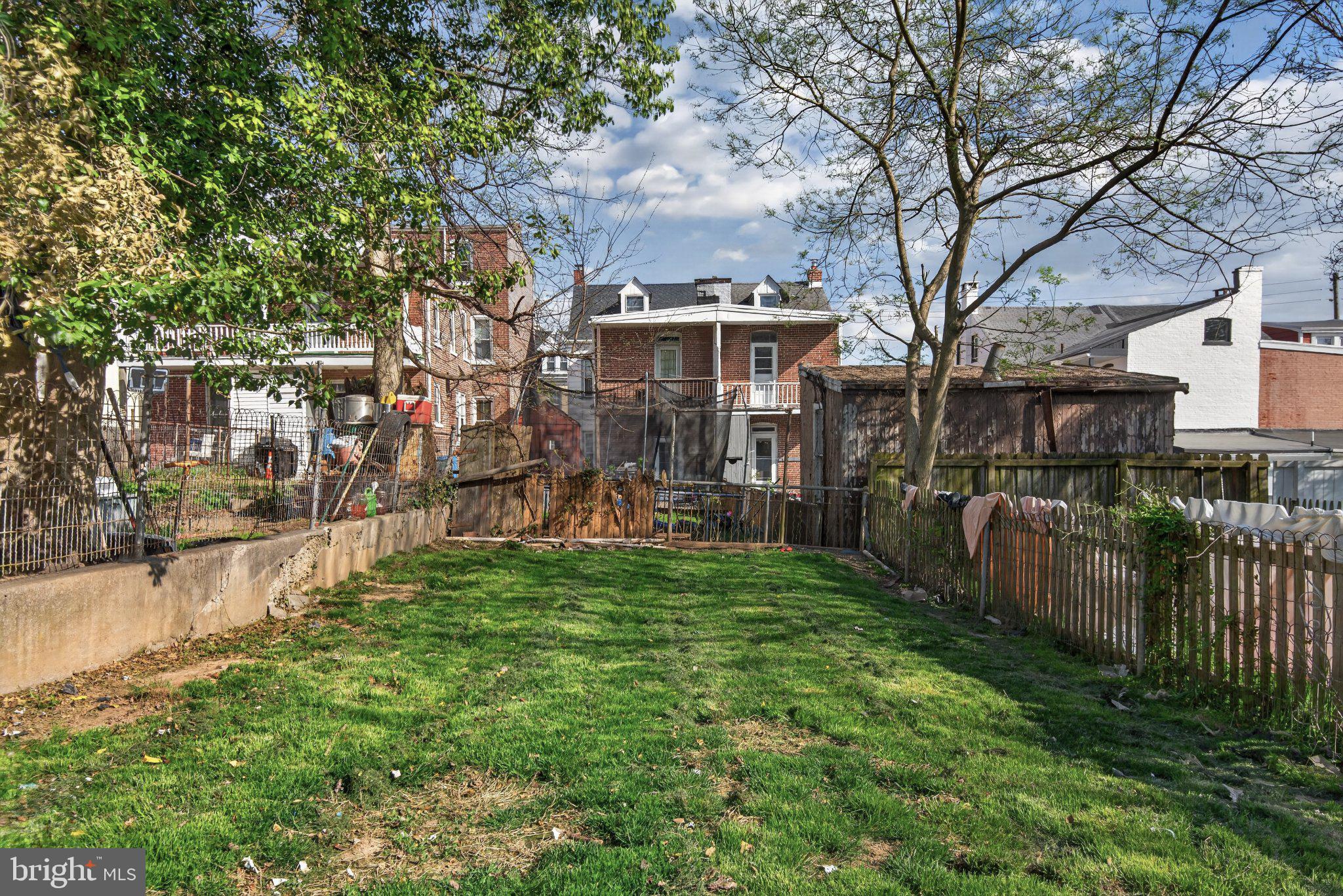 LANCASTER - Residential