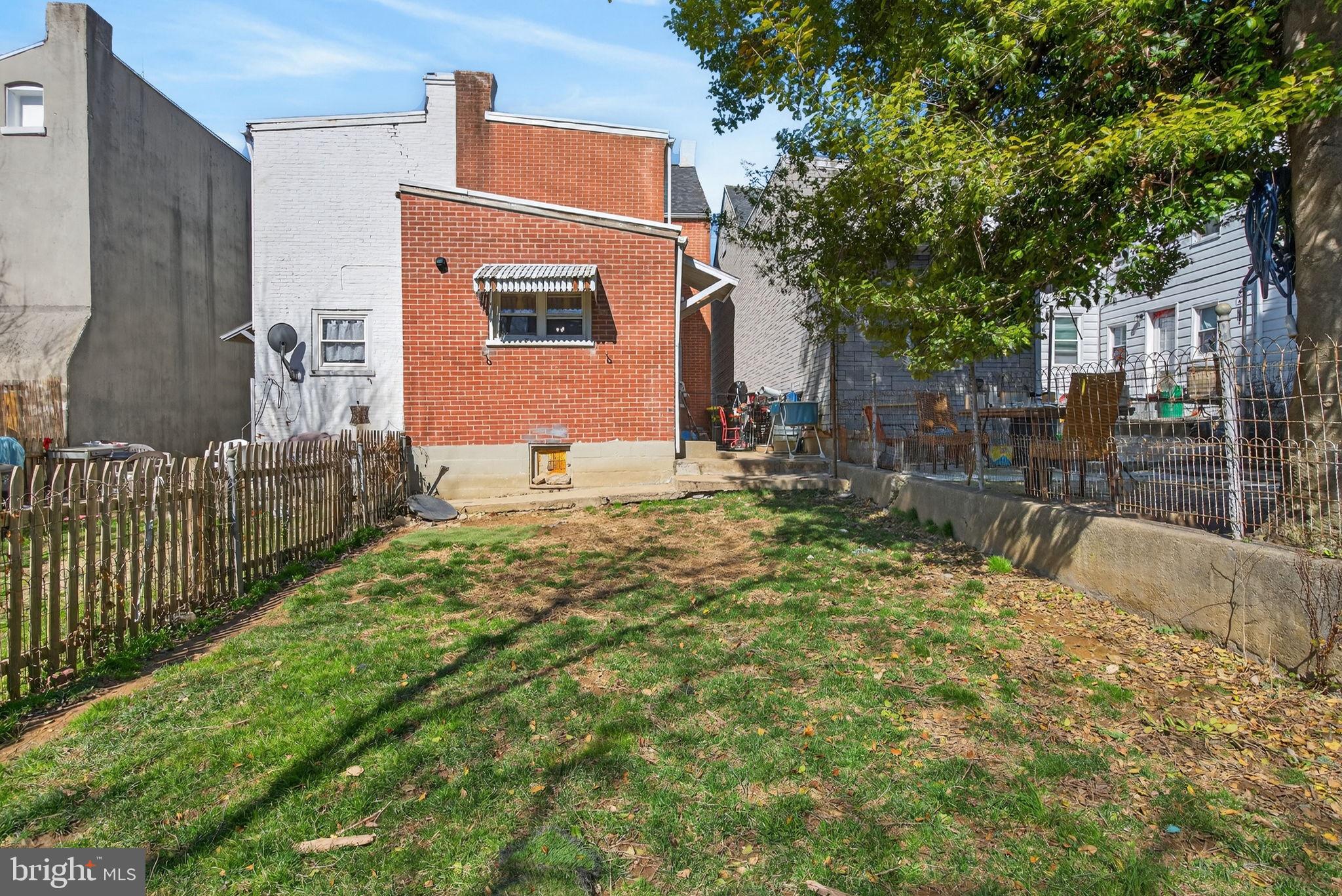 LANCASTER - Residential