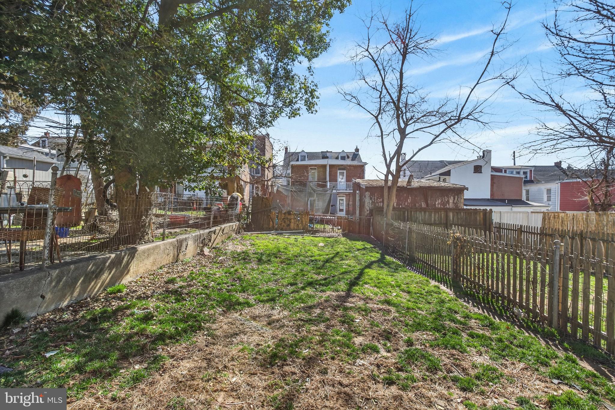 LANCASTER - Residential