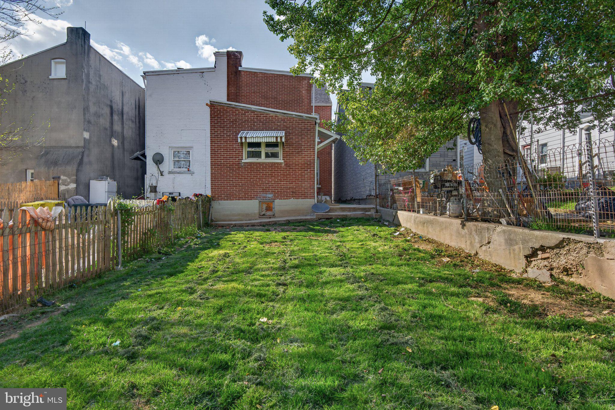 LANCASTER - Residential