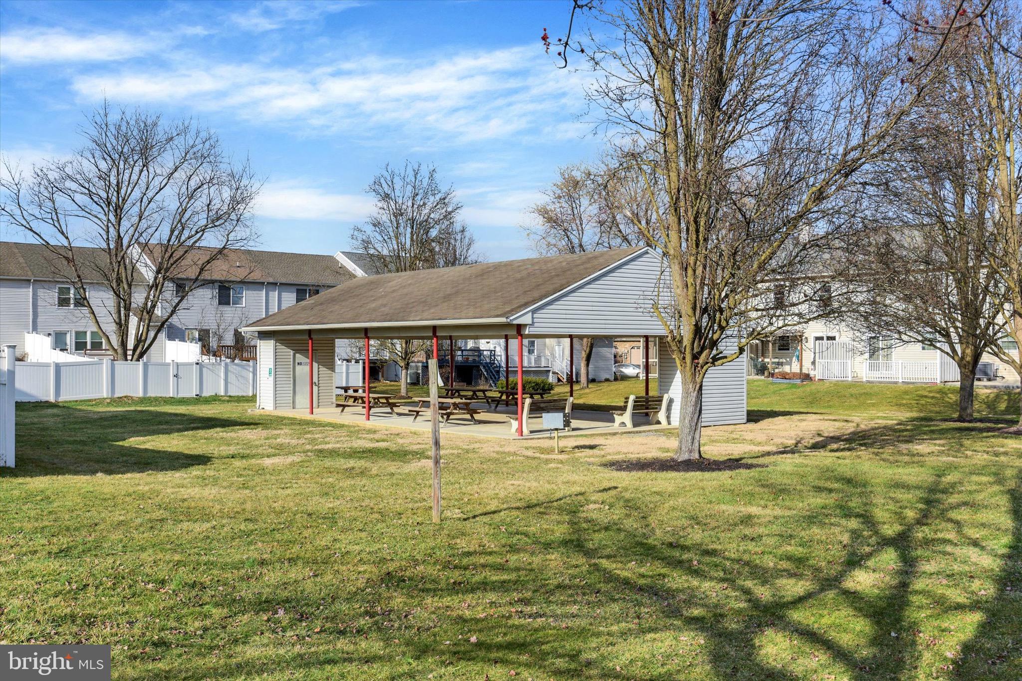 SOUTHFIELD CROSSING - Residential