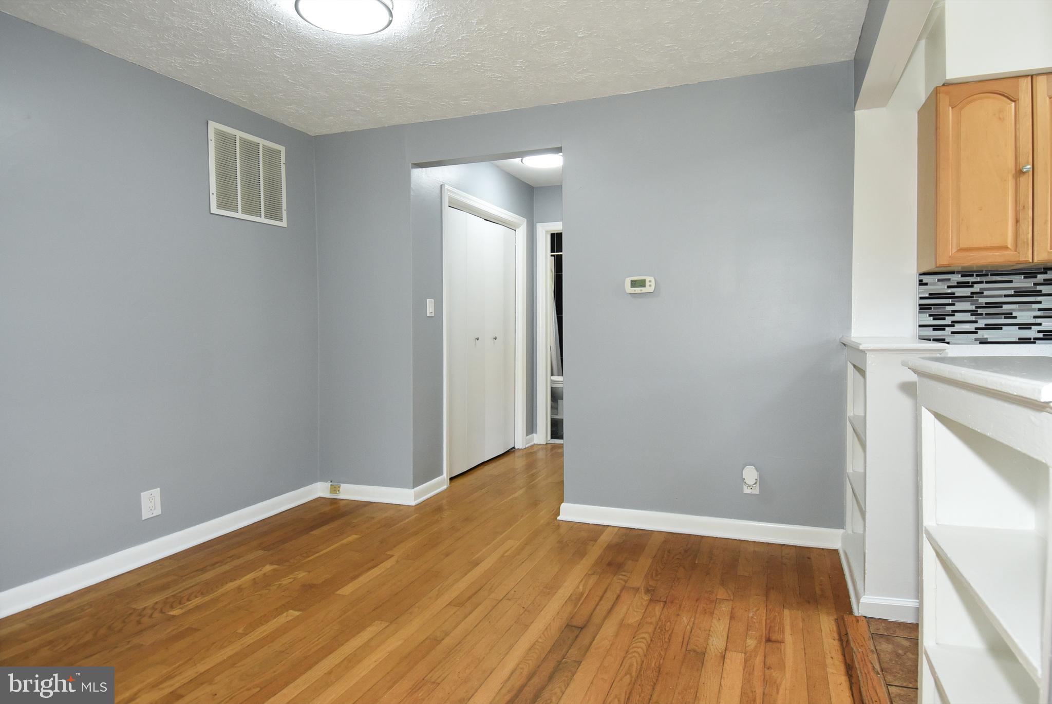 RIVERDALE PARK - Residential Lease