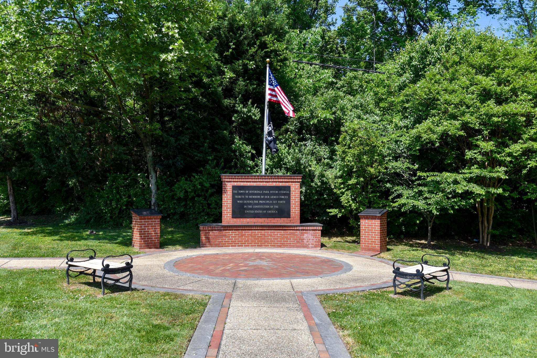 RIVERDALE PARK - Residential Lease