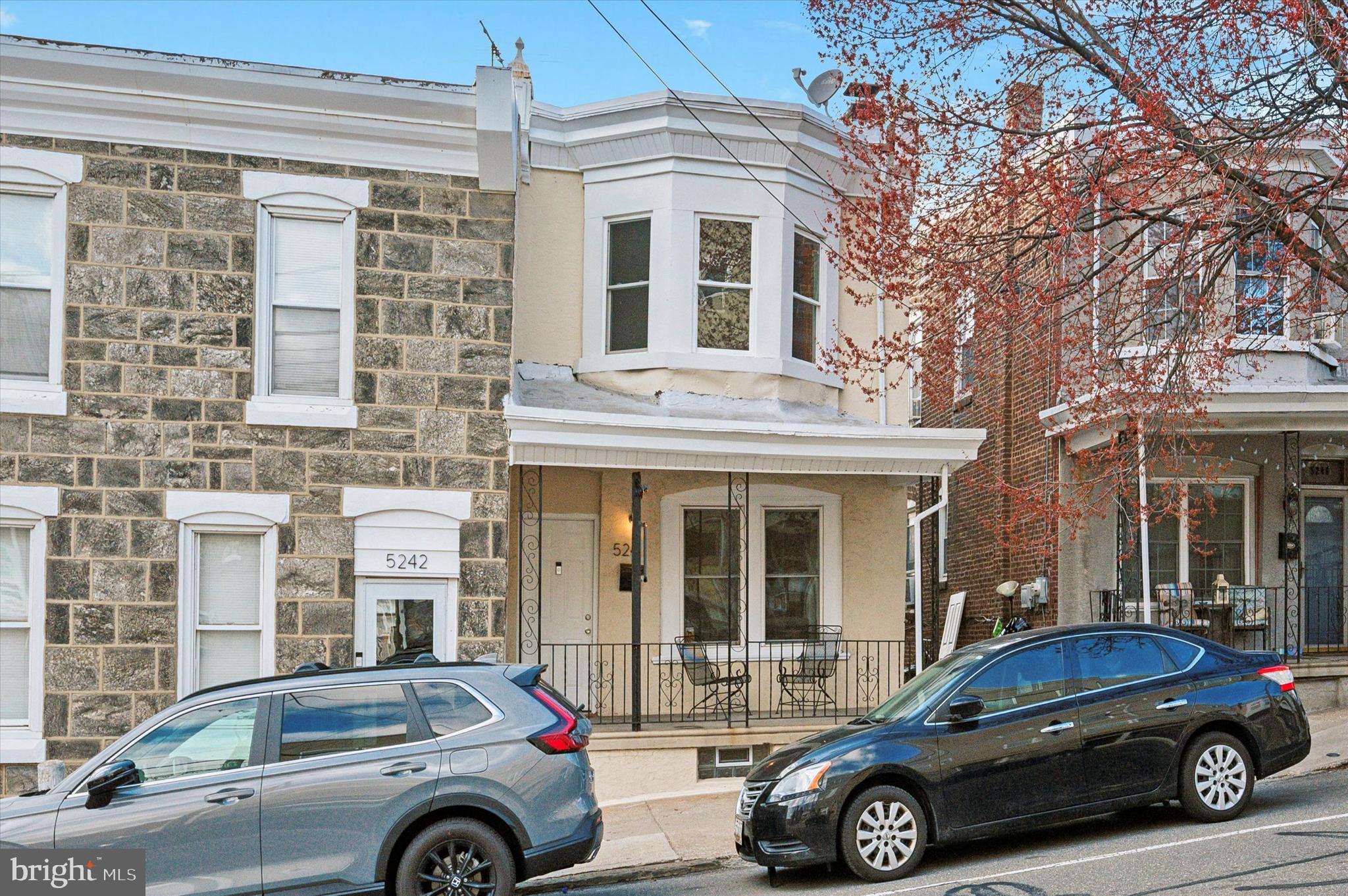 ROXBOROUGH - Residential