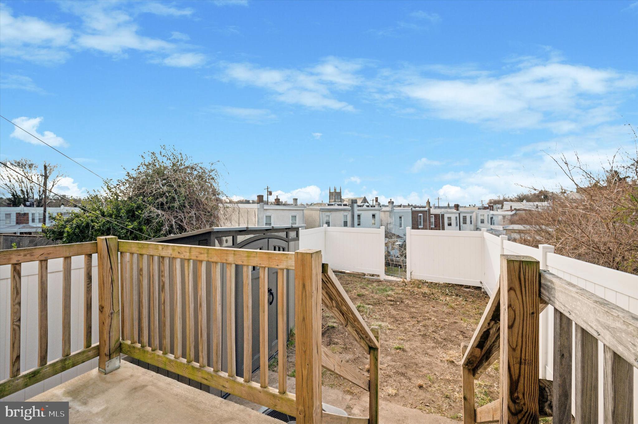 ROXBOROUGH - Residential