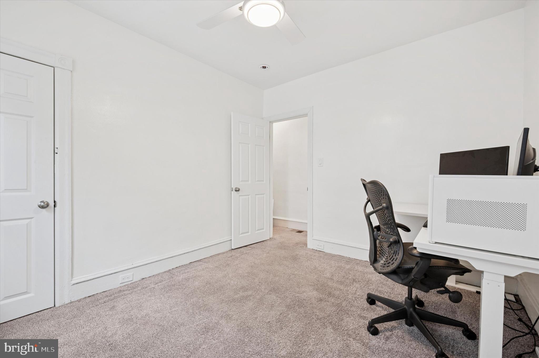 ROXBOROUGH - Residential