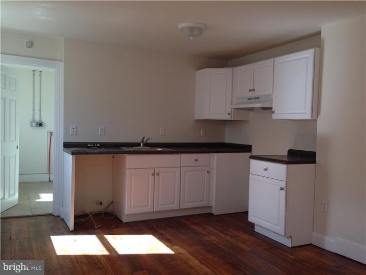 OLDE KENSINGTON - Residential Lease
