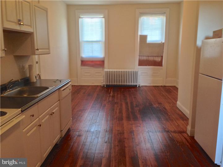 OLDE KENSINGTON - Residential Lease