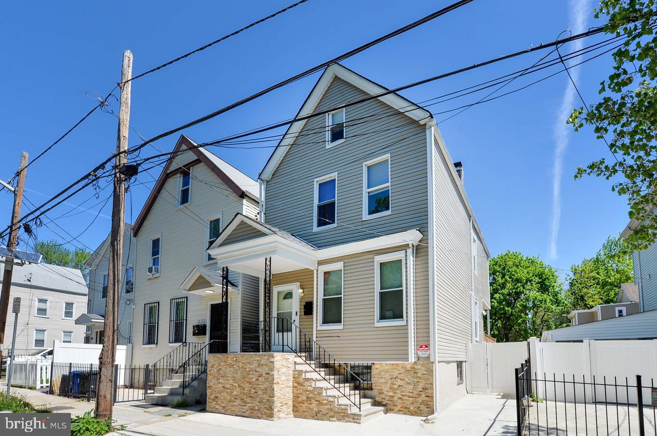 271 ROSE STREET