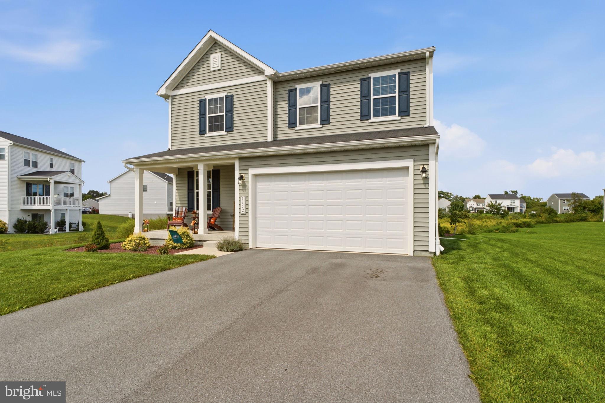 1452 FALCON LANE