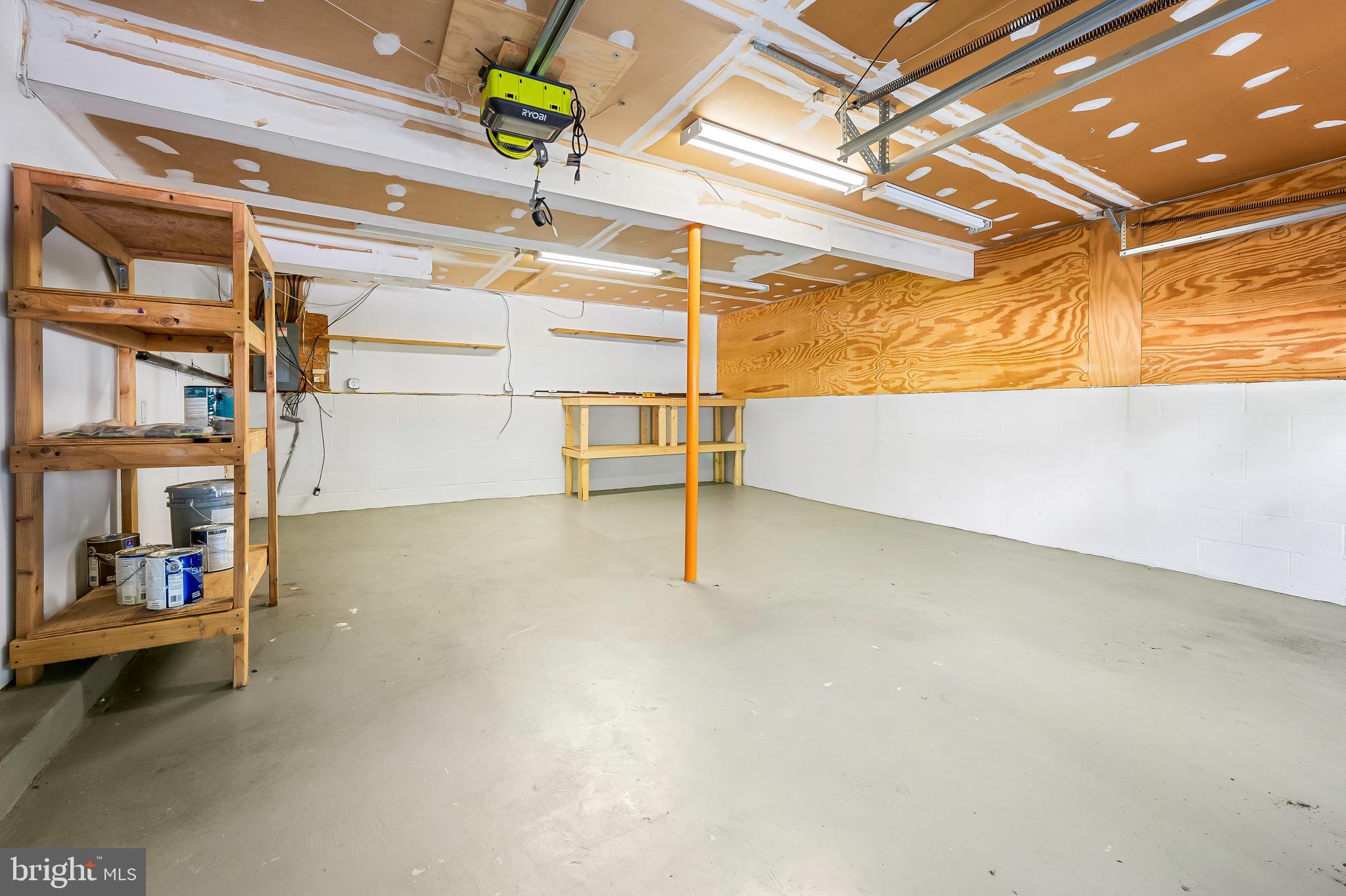 CHESTERFIELD - Residential