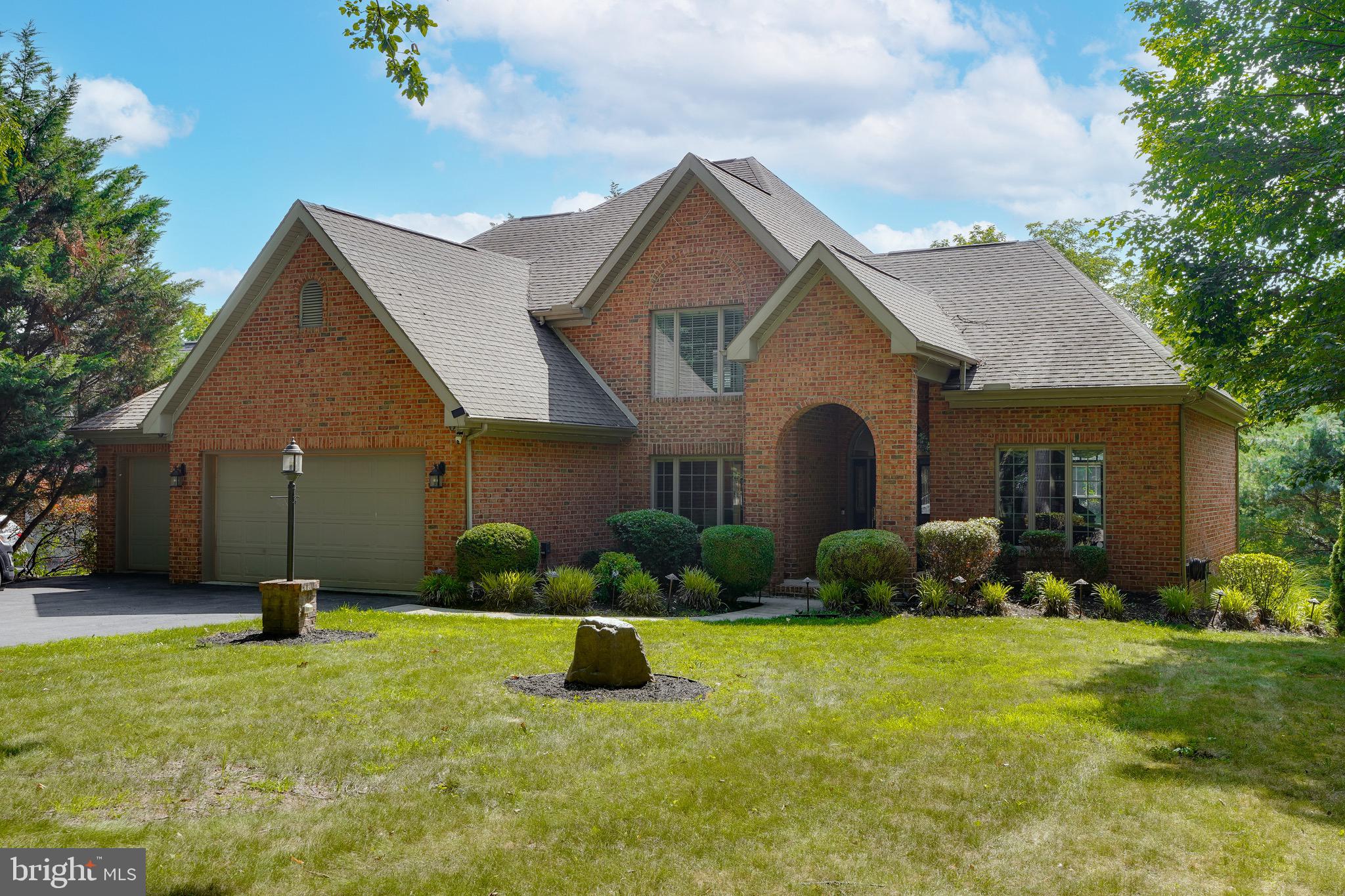 2651 CASTLEGREEN DRIVE