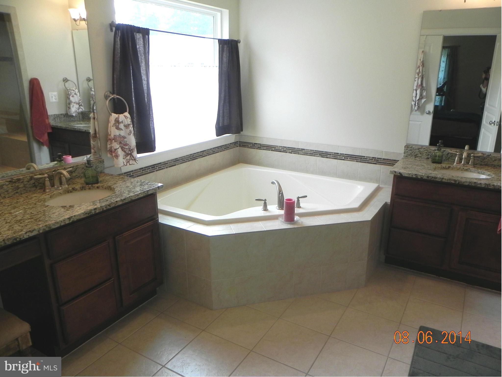 NORTH POINTE SUB - Residential