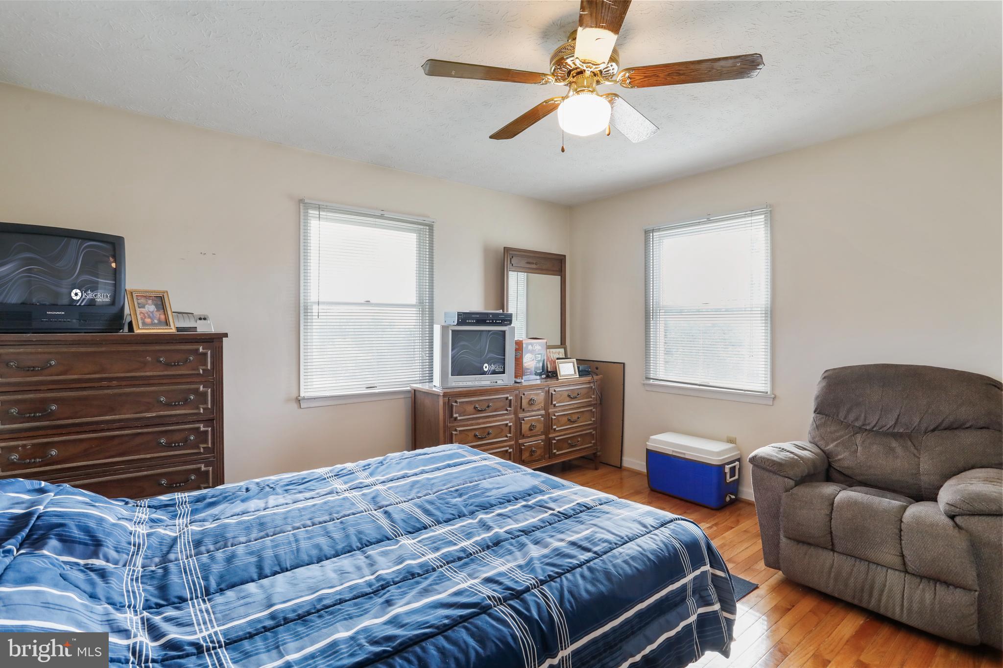 REBEL HILL - Residential