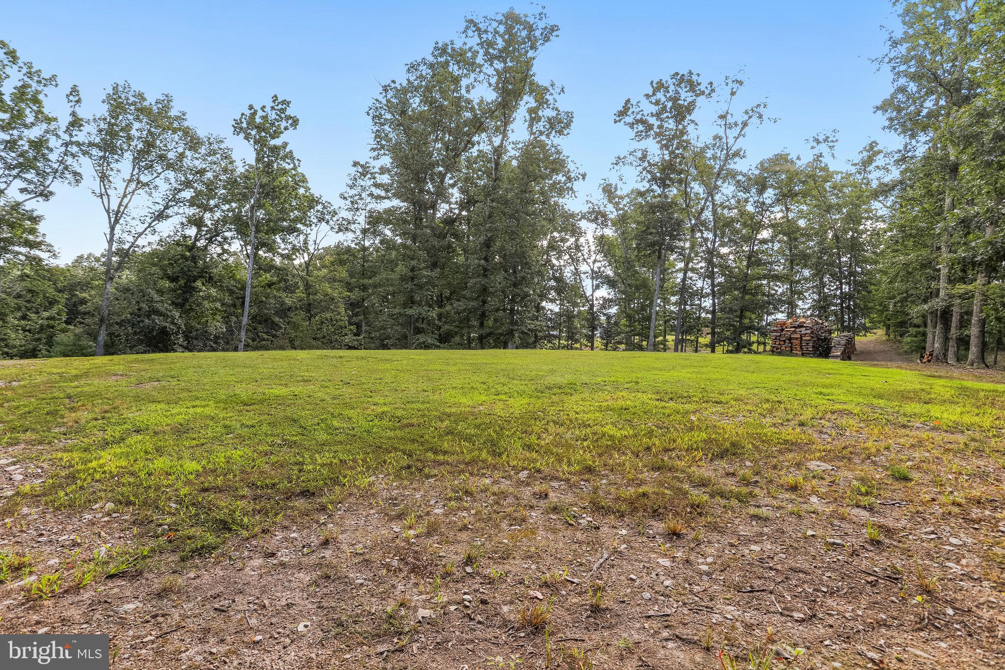 REBEL HILL - Residential