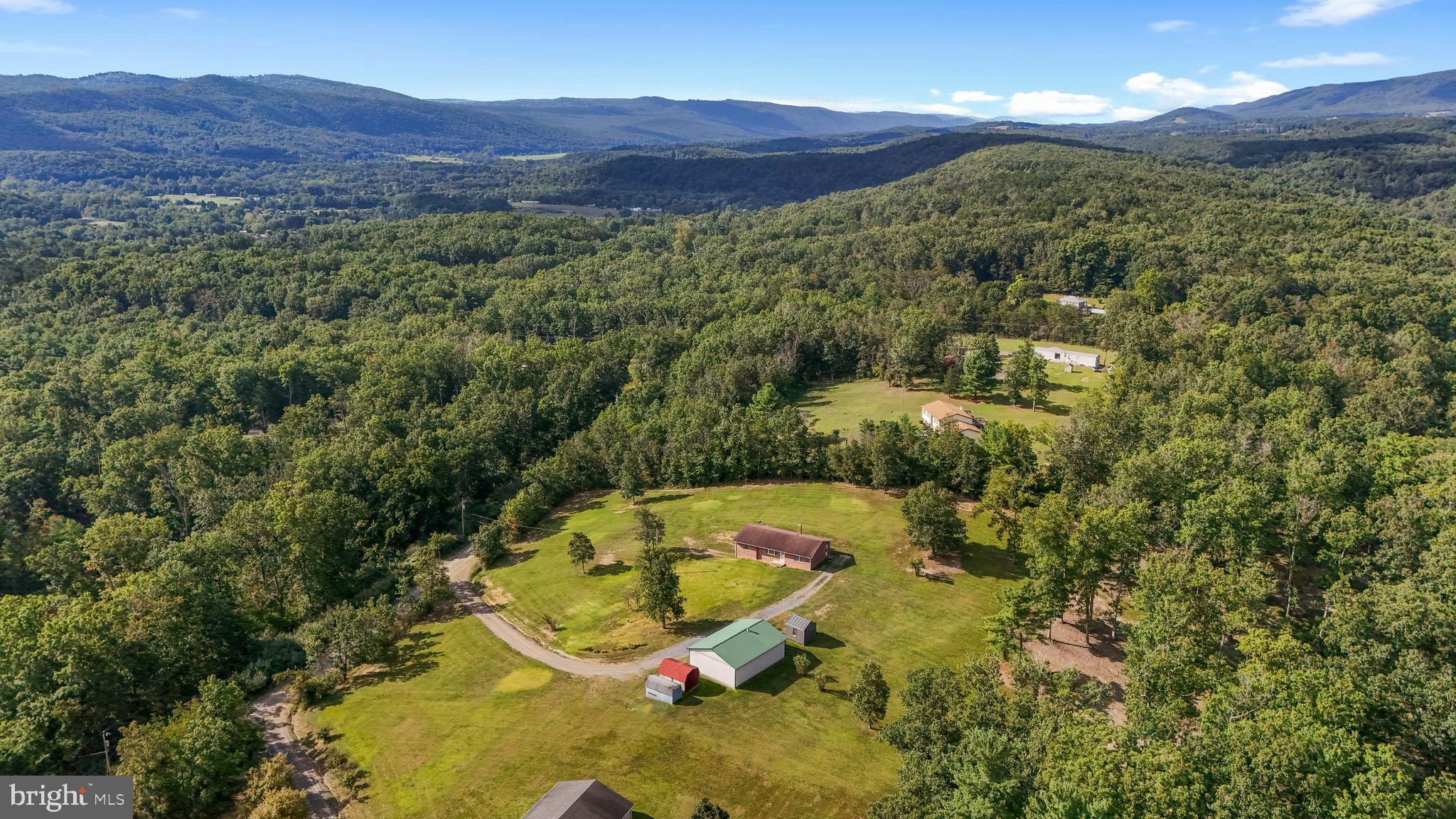 REBEL HILL - Residential