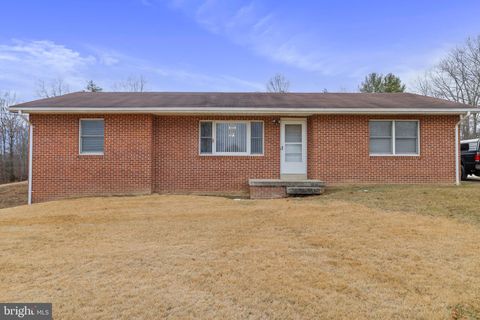 Homes For Sale - 201 Rebel Hill Drive<br/> AUGUSTA, WV 26704