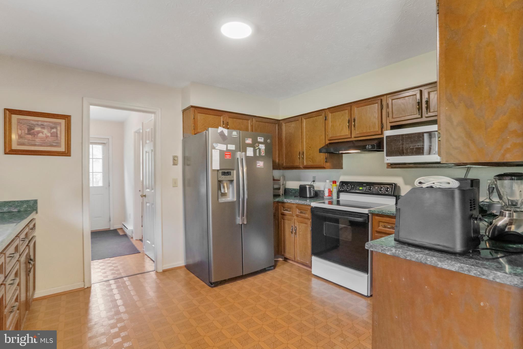 REBEL HILL - Residential