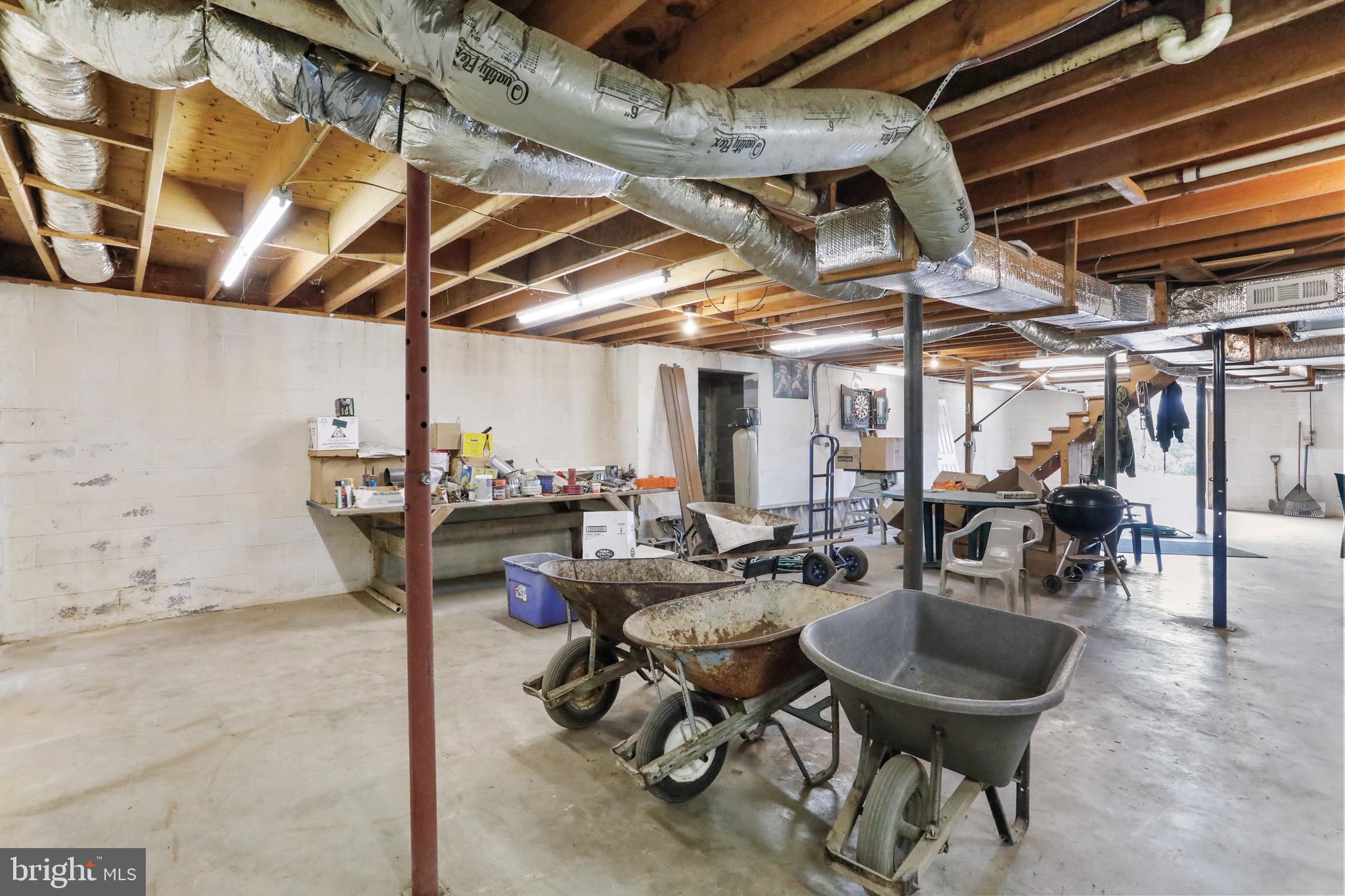 REBEL HILL - Residential