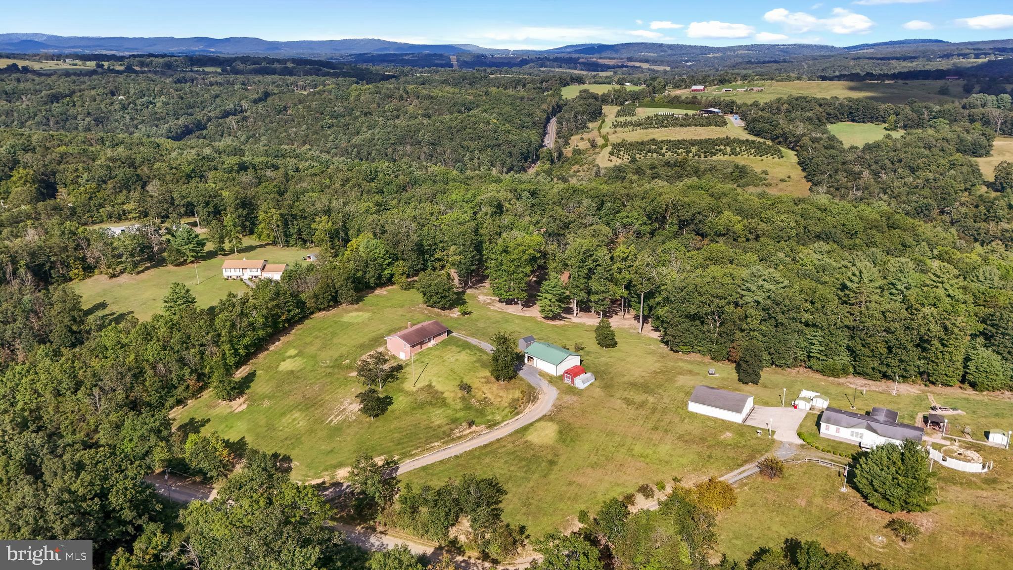 REBEL HILL - Residential